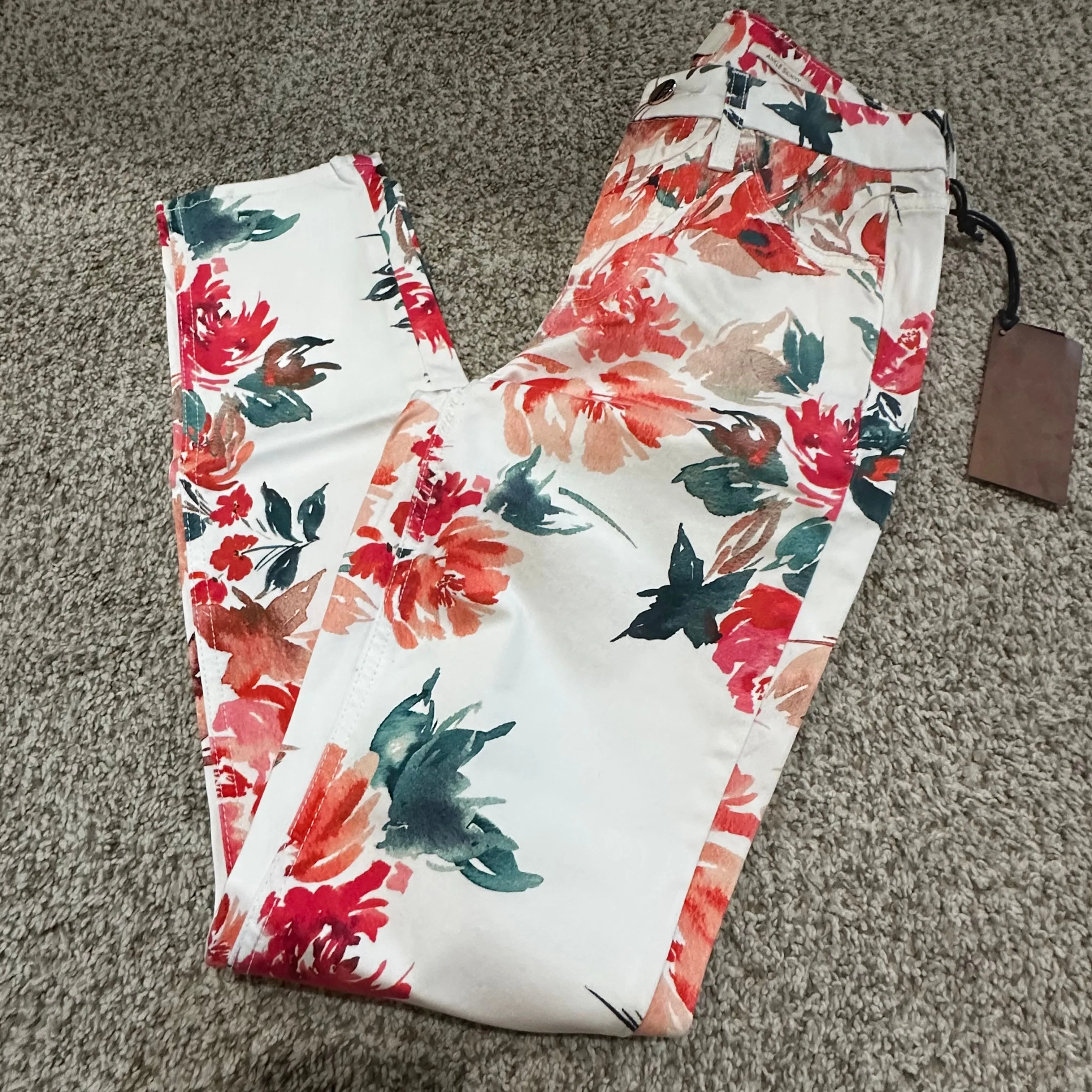 Product image for Women’s Size 2 Jen7 by 7 For All Mankind Floral Pants