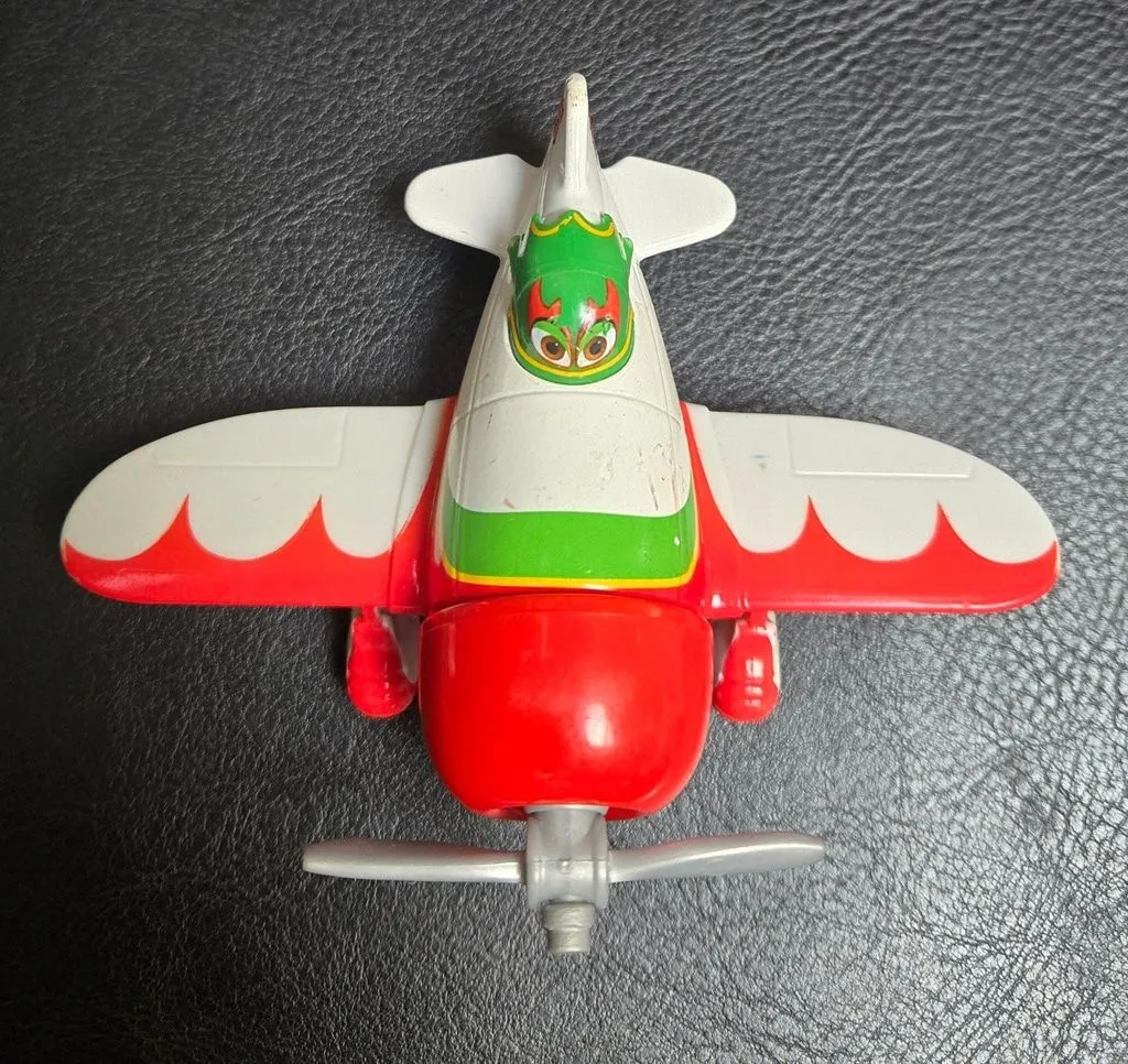 Product image for Disney Pixar Planes Chupacabra Mexican Racer Plane 5 Airplane Cars 1:55 Diecast