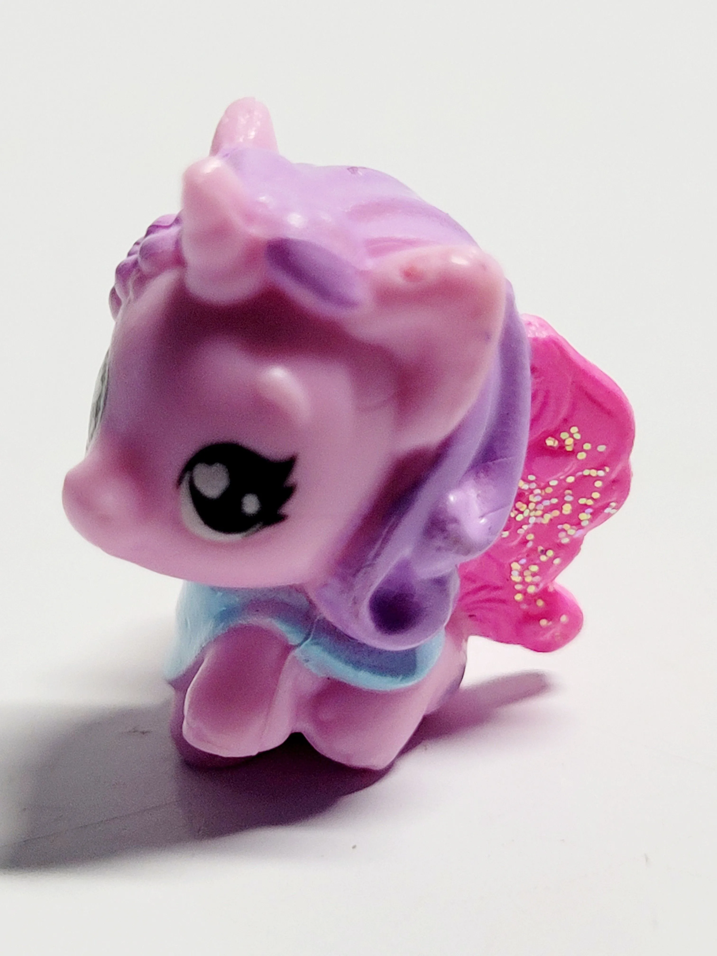 Product image for Hatchimals CollEGGtibles Unicorn Shampolly From The Unicorn Hairstylists Family. The object in the i