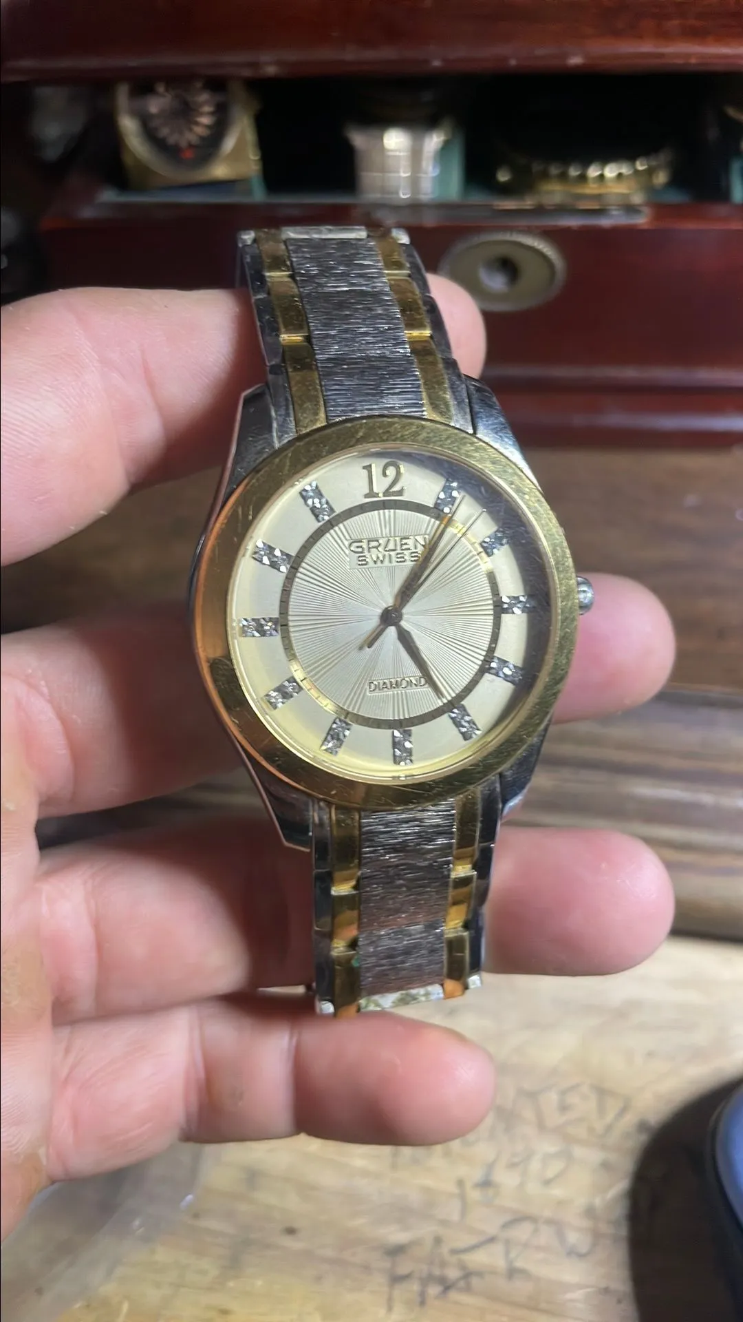 0db19839-d2dd-40a6-b115-eaa3ee8ae1ce