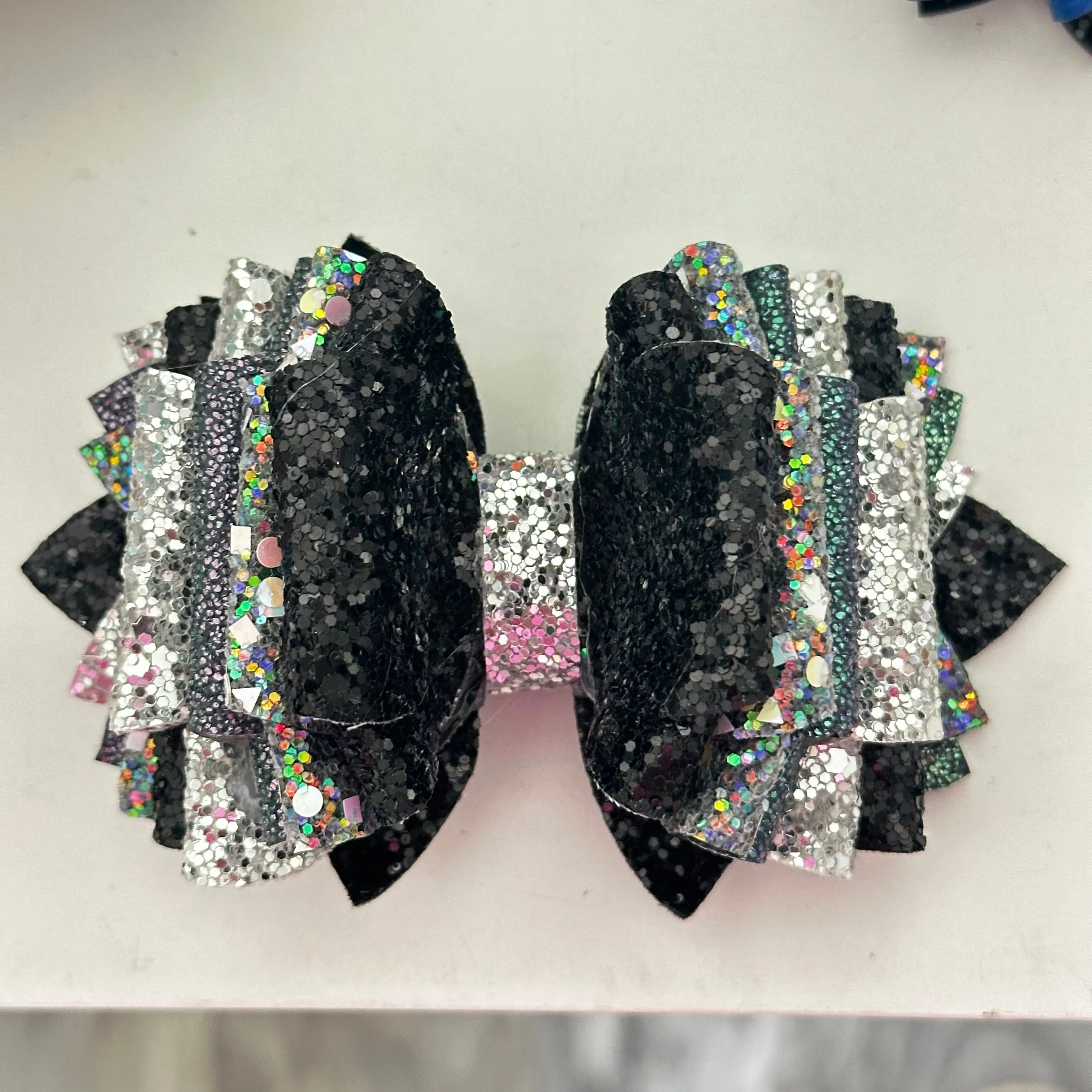 Product image for CUSTOM BOW ORDER: skittles0921