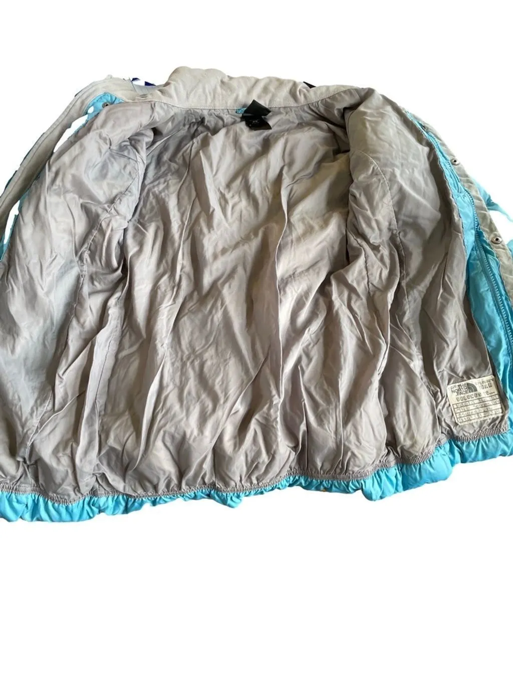 Listing Image Blurred Background