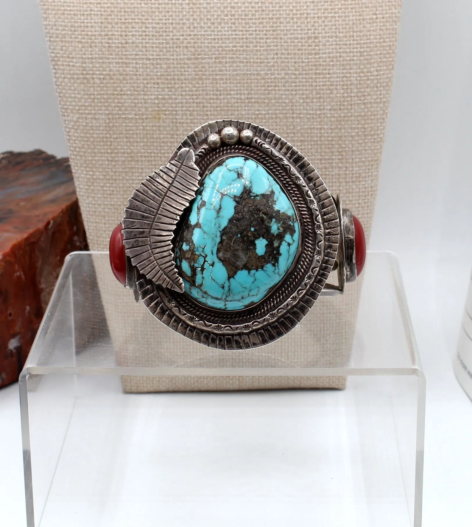 0e9b75ee-f28b-4ed9-aa8d-e4a05766e7c9