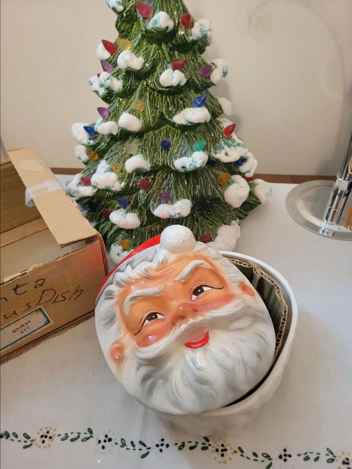 Product image for 1940's Santa Candy dish...Numbered 