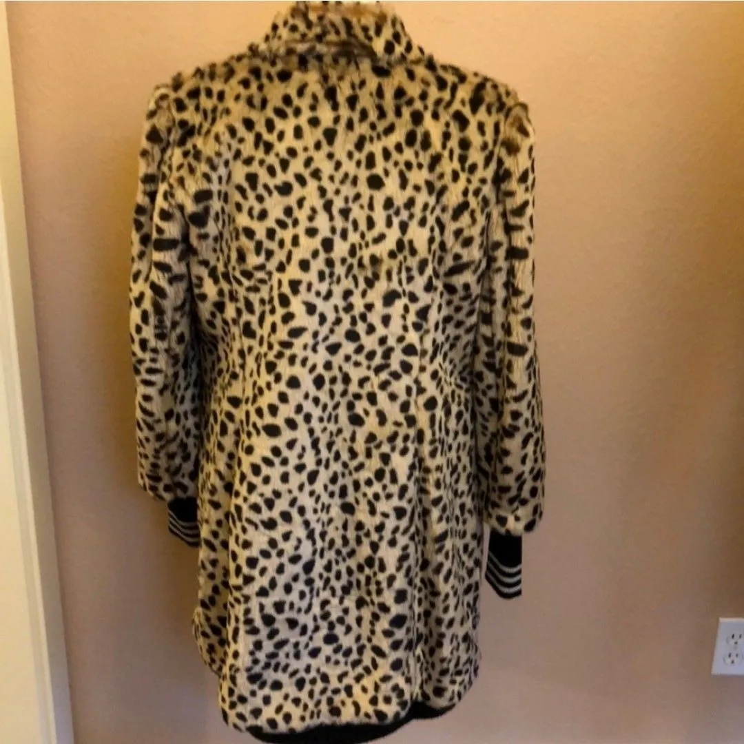 Listing Image Blurred Background