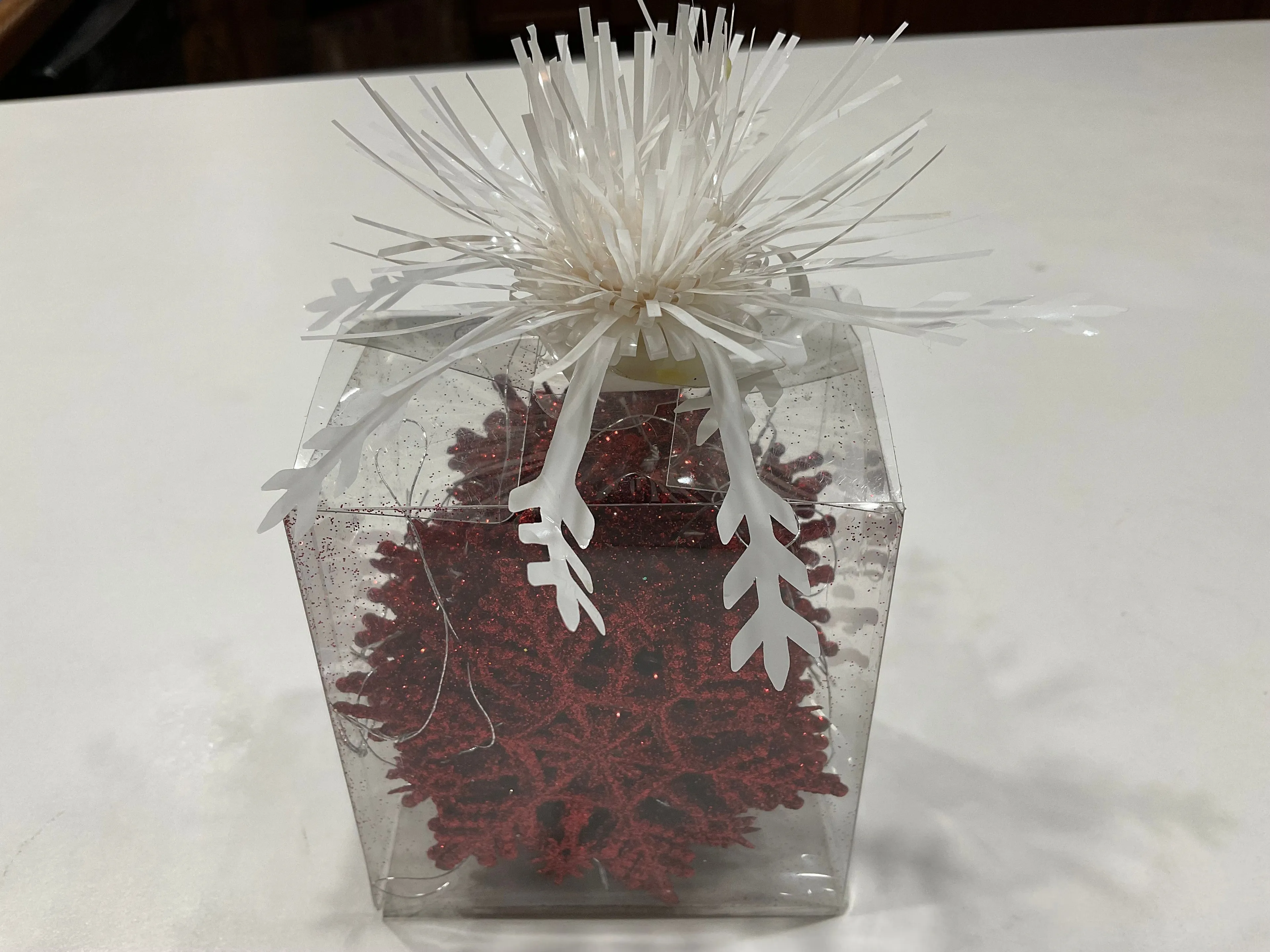 Product image for Red glitter snowflakes