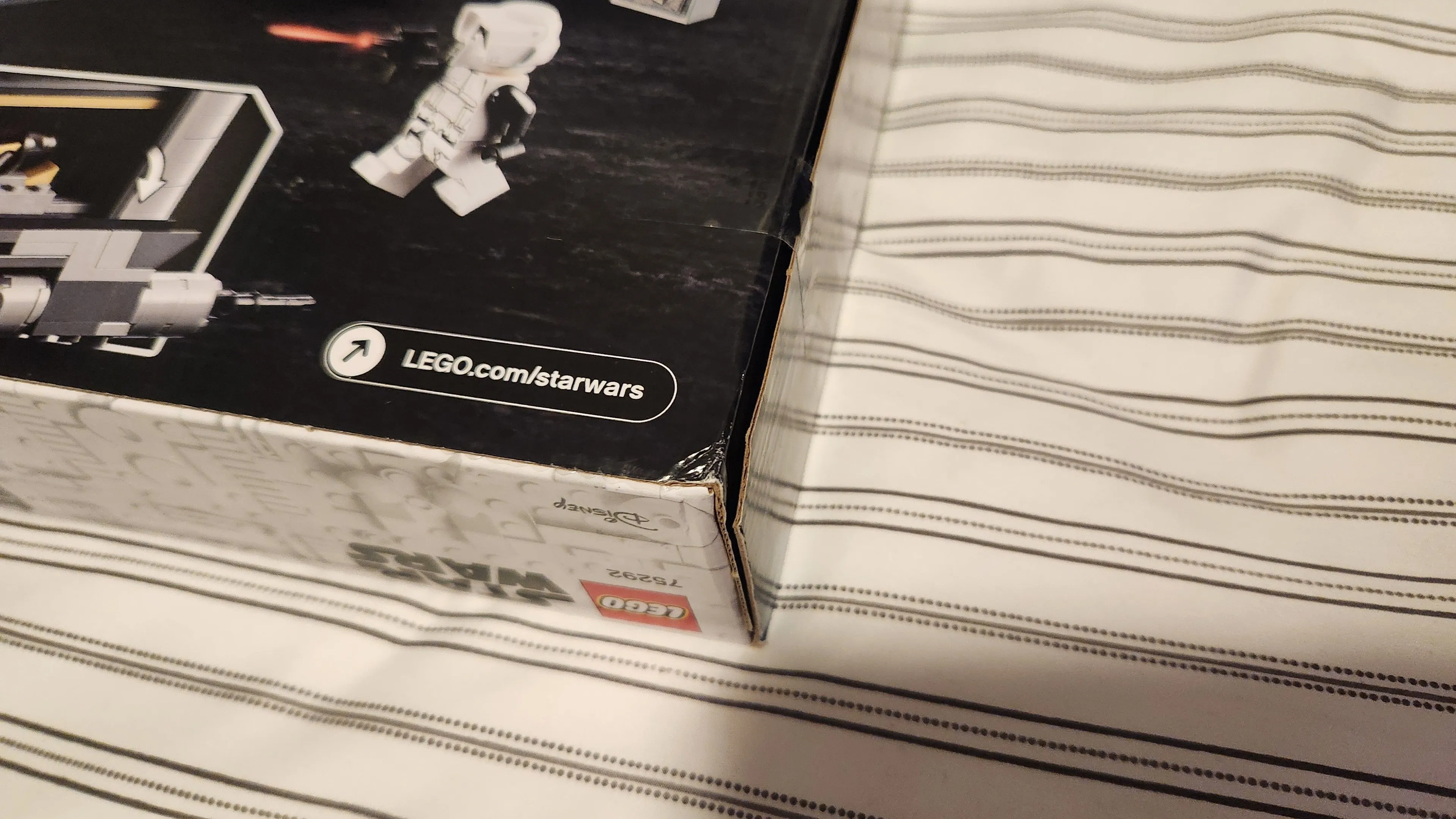 Listing Image Blurred Background