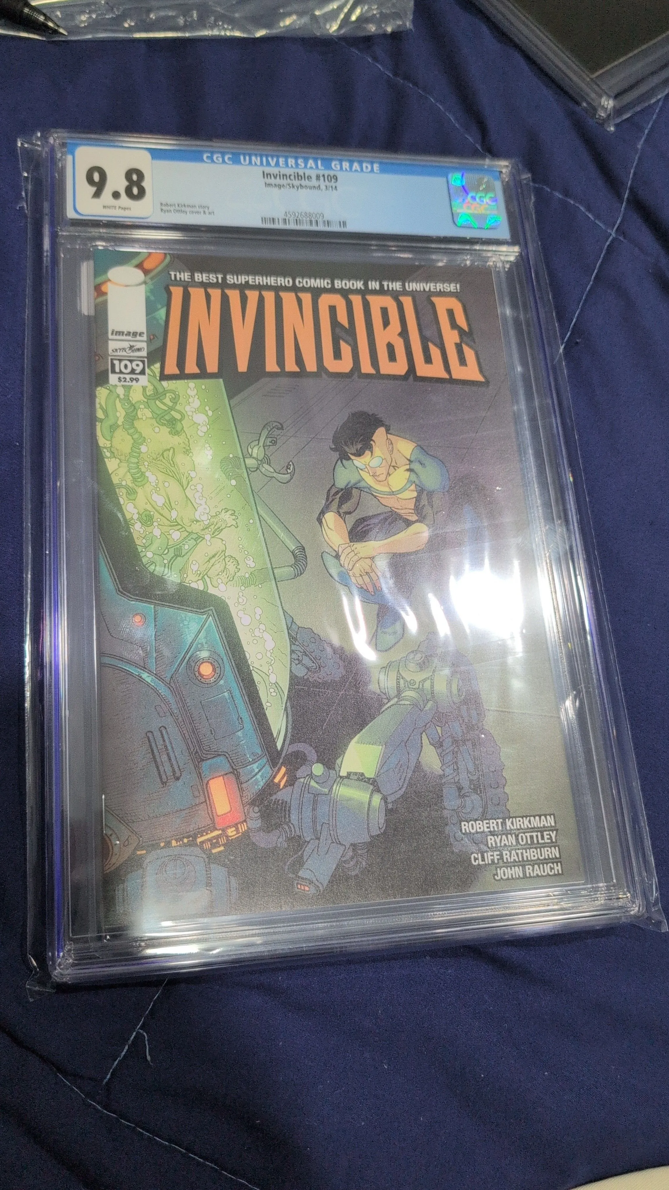Product image for invincible #109 cgc 9.8