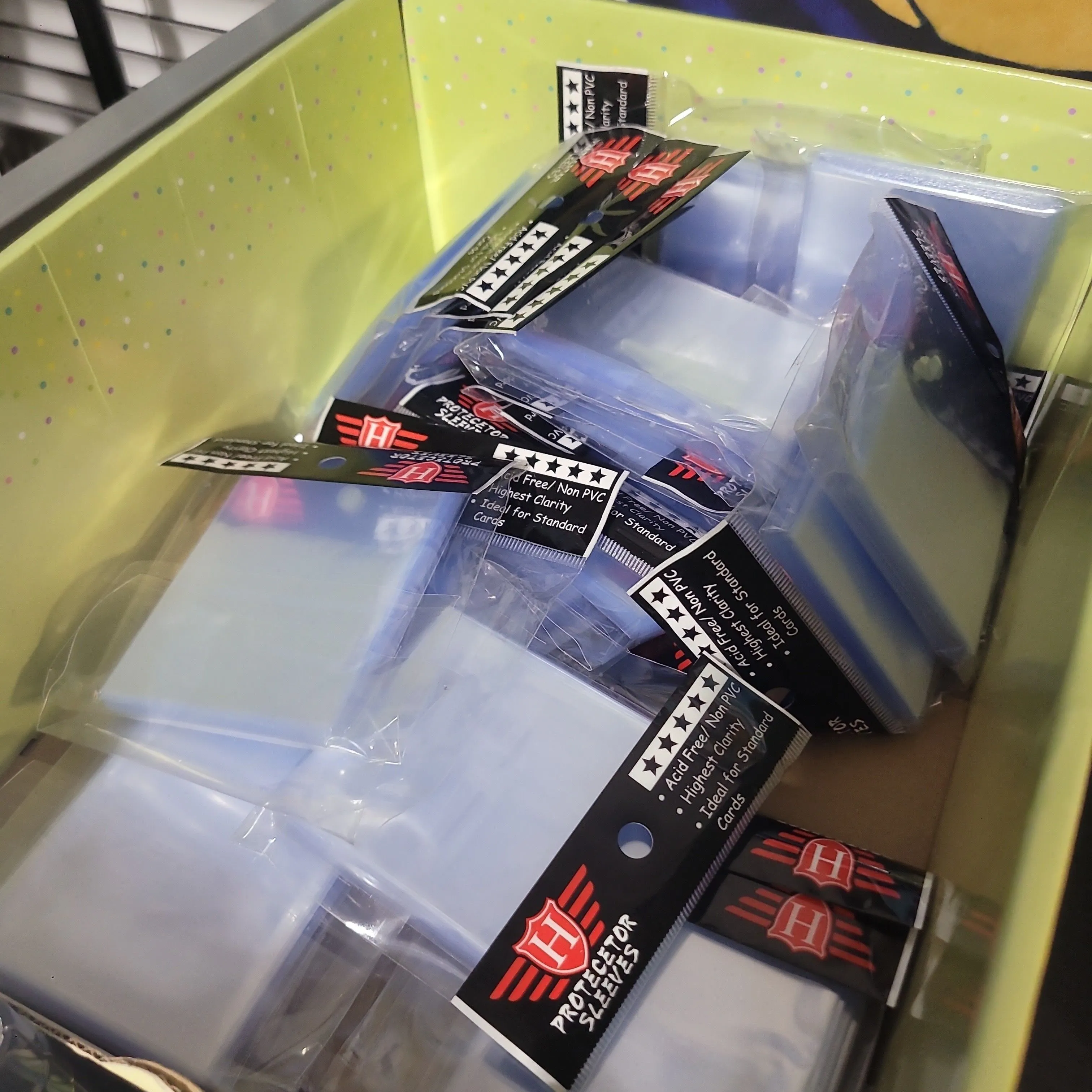 Product image for Pack of 100 Card Sleeves