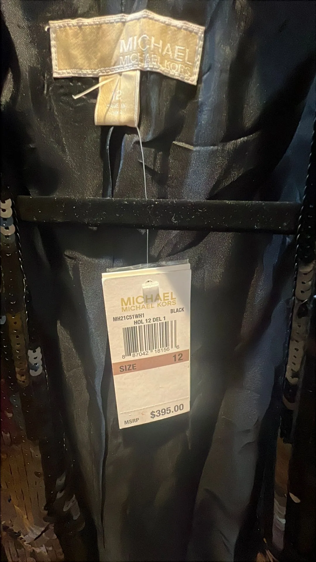Listing Image Blurred Background