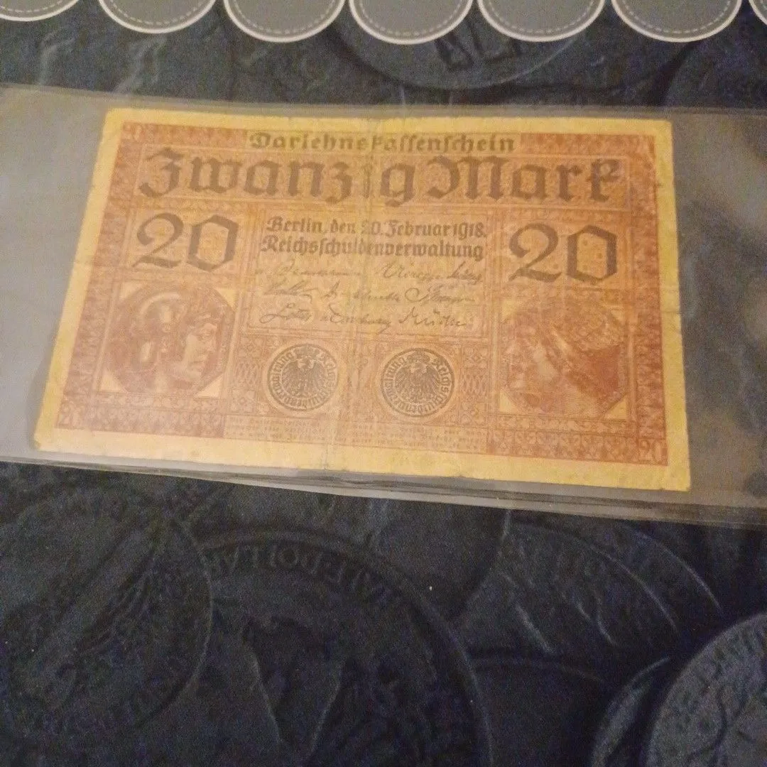 Product image for Foreign currency lot 30