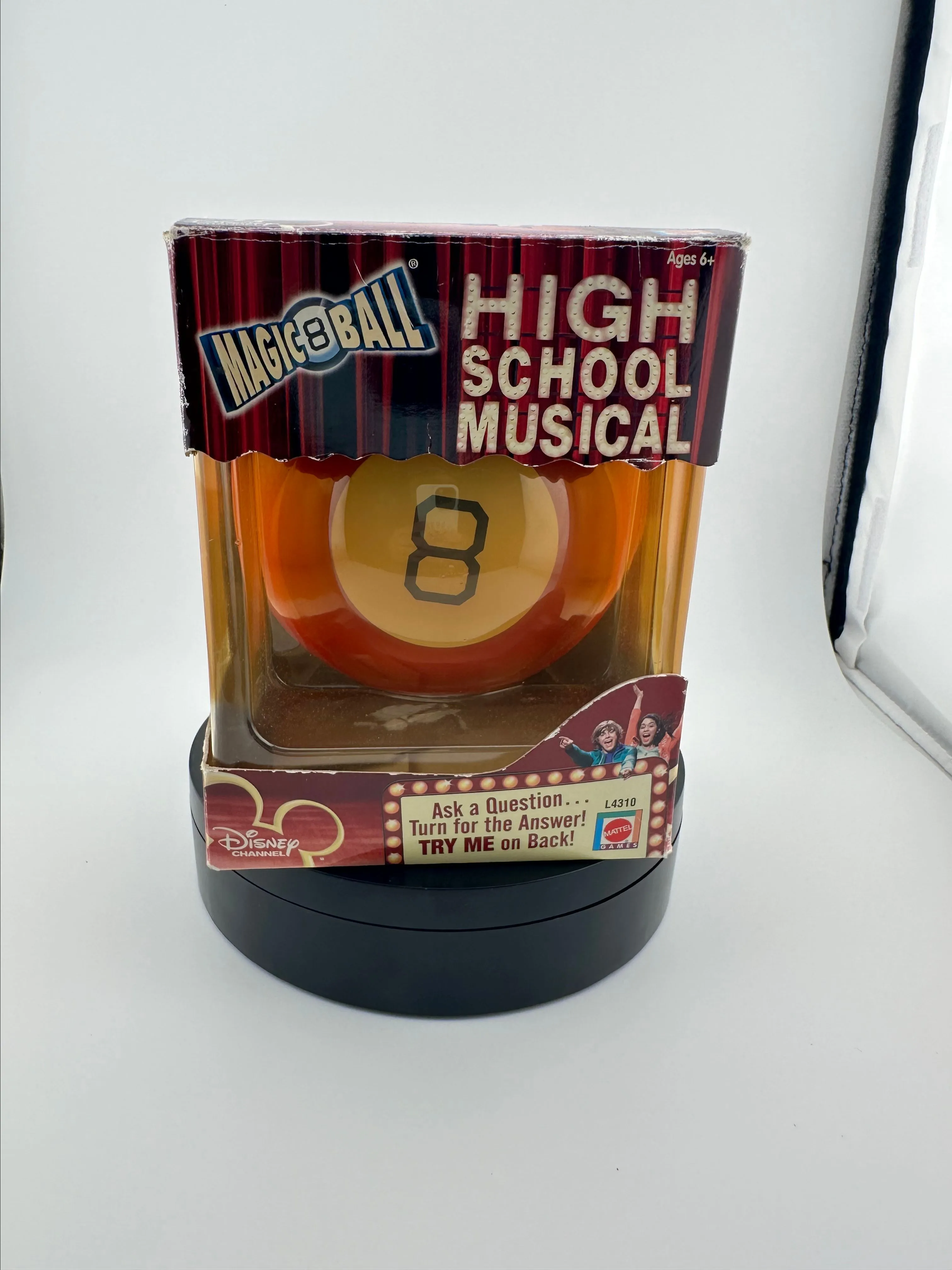 Product image for HIGH SCHOOL MUSICAL Magic 8 Ball Game Mattel 2006