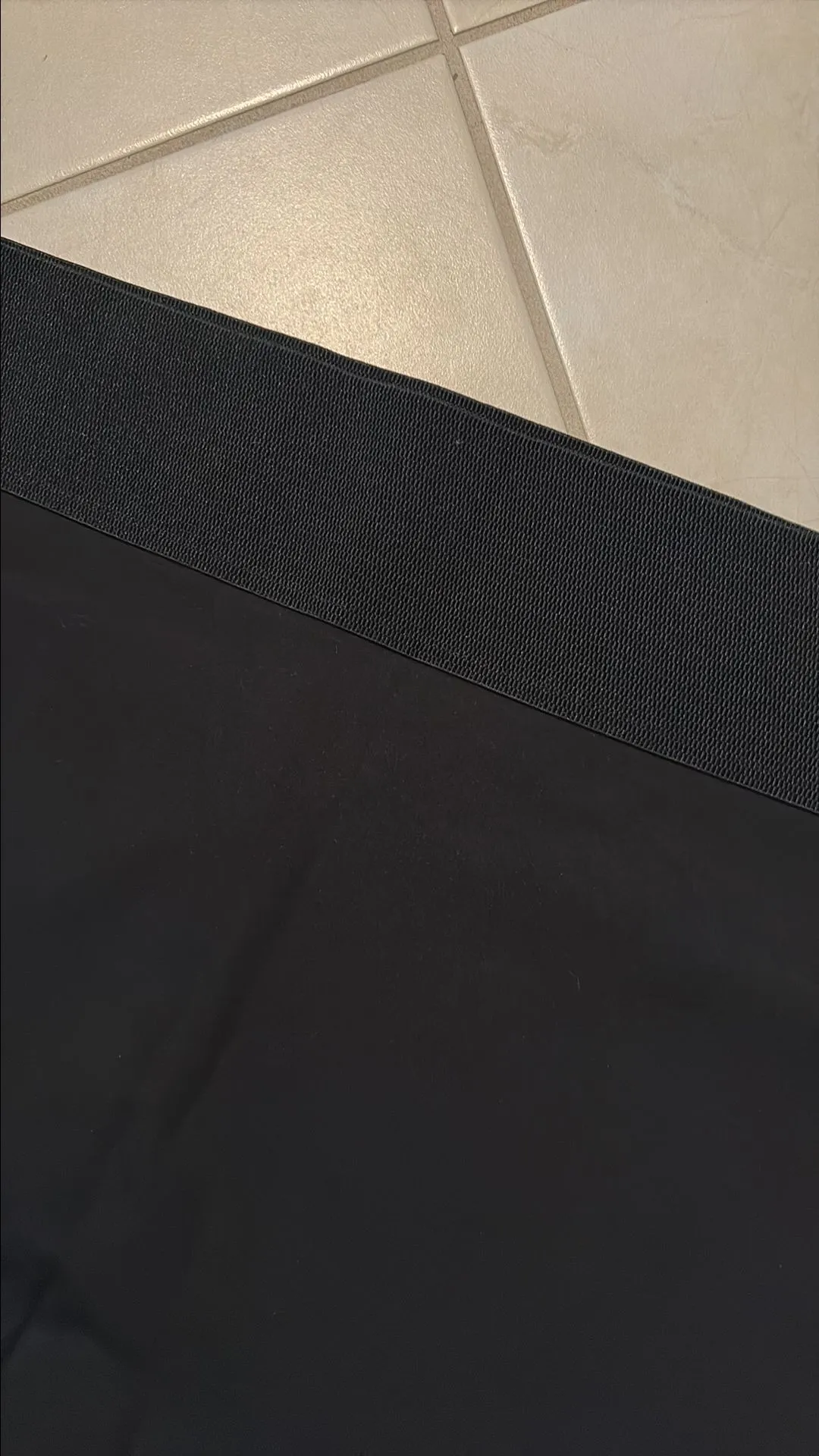 Listing Image Blurred Background