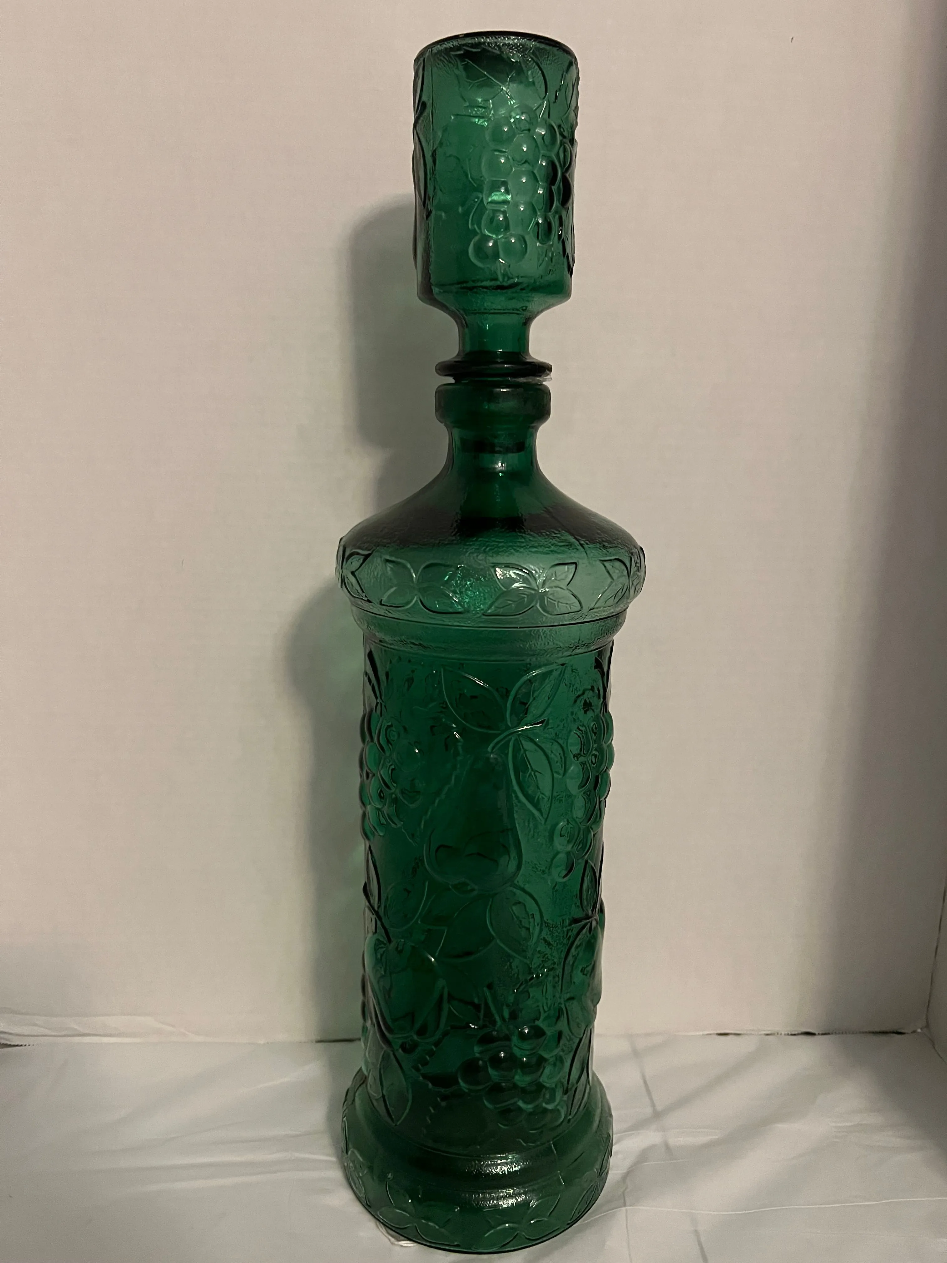 Product image for Empoli Grape Motif Geni Bottle 19.5”