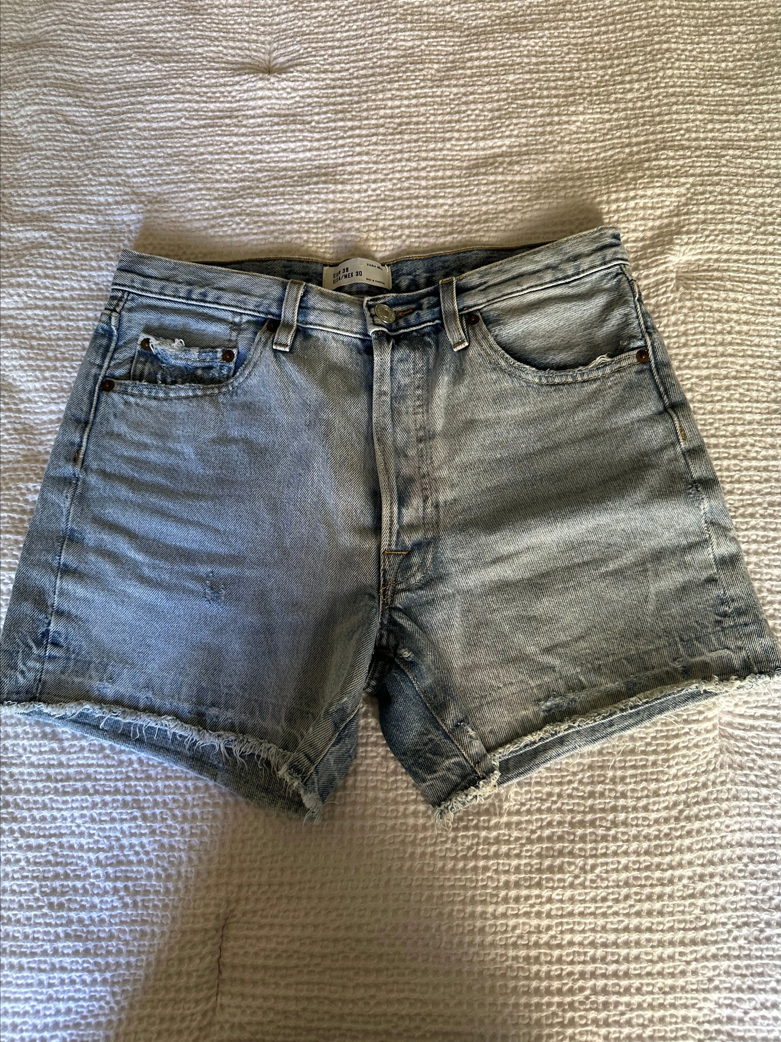 Product image for Zara Men’s size 30 Denim Shorts