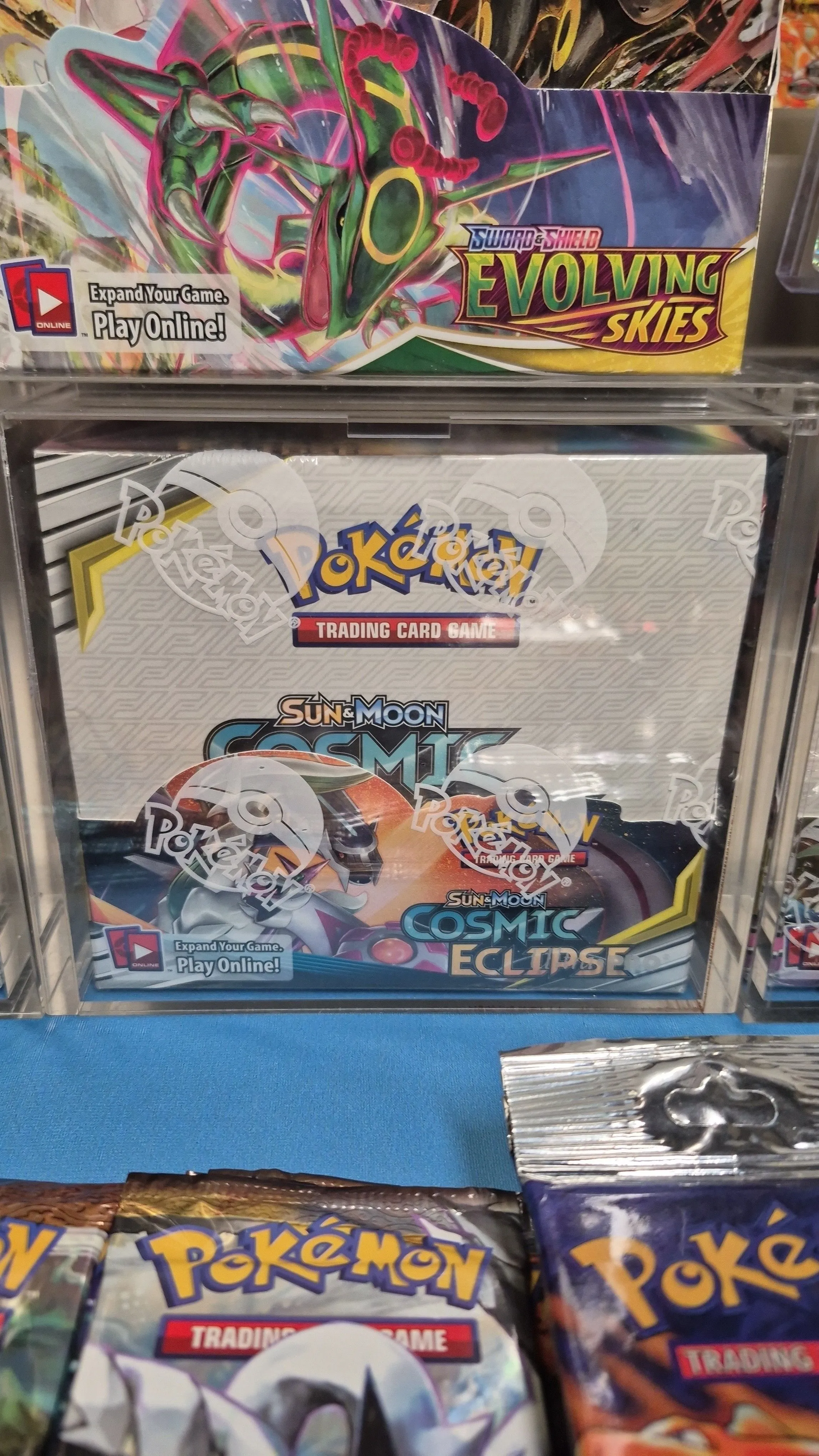 evolving skies booster box fake Pokémon Evolving Skies Booster Box main image 0
