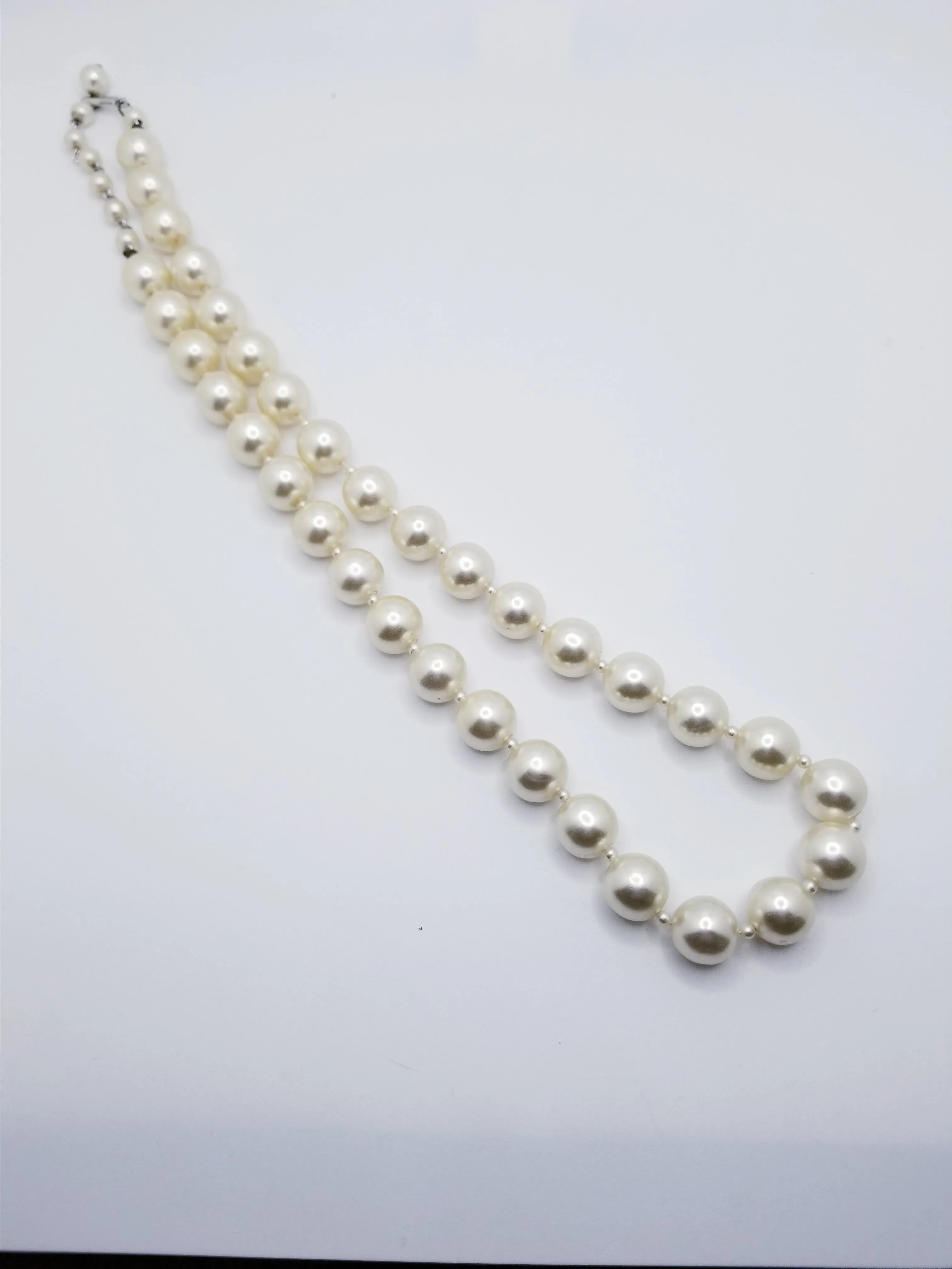 Listing Image Blurred Background