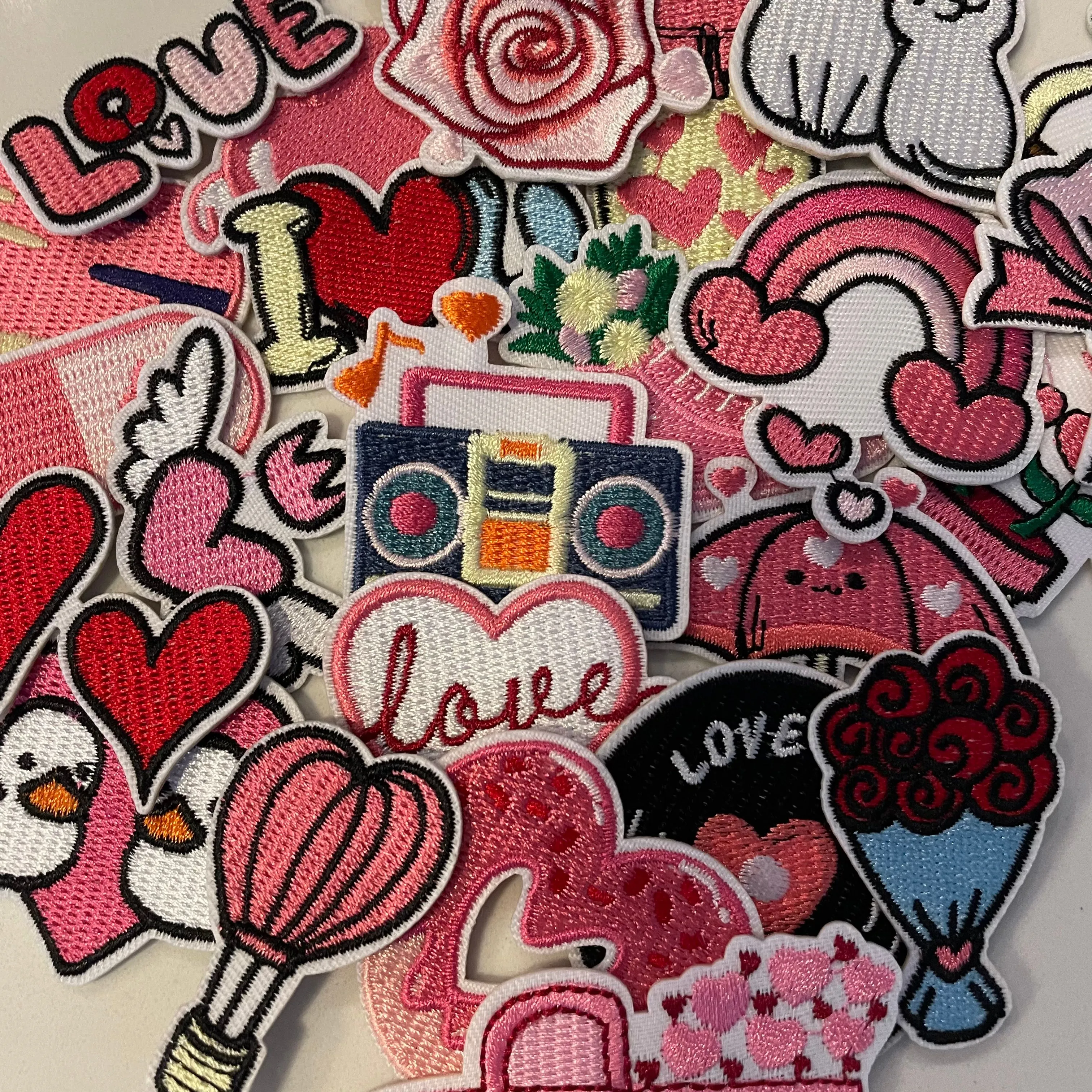 Product image for 001 Gift yourself or the chat a loveable patch