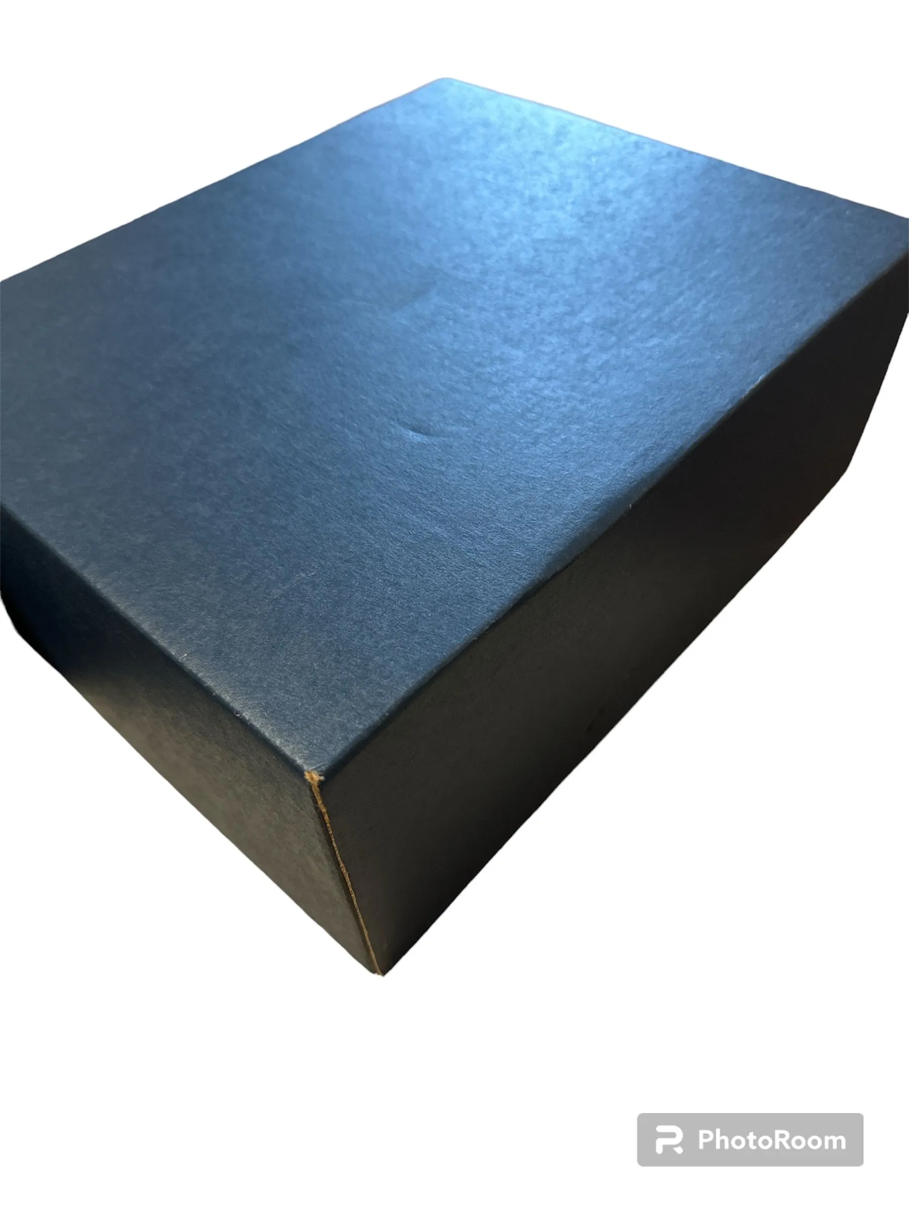 Listing Image Blurred Background