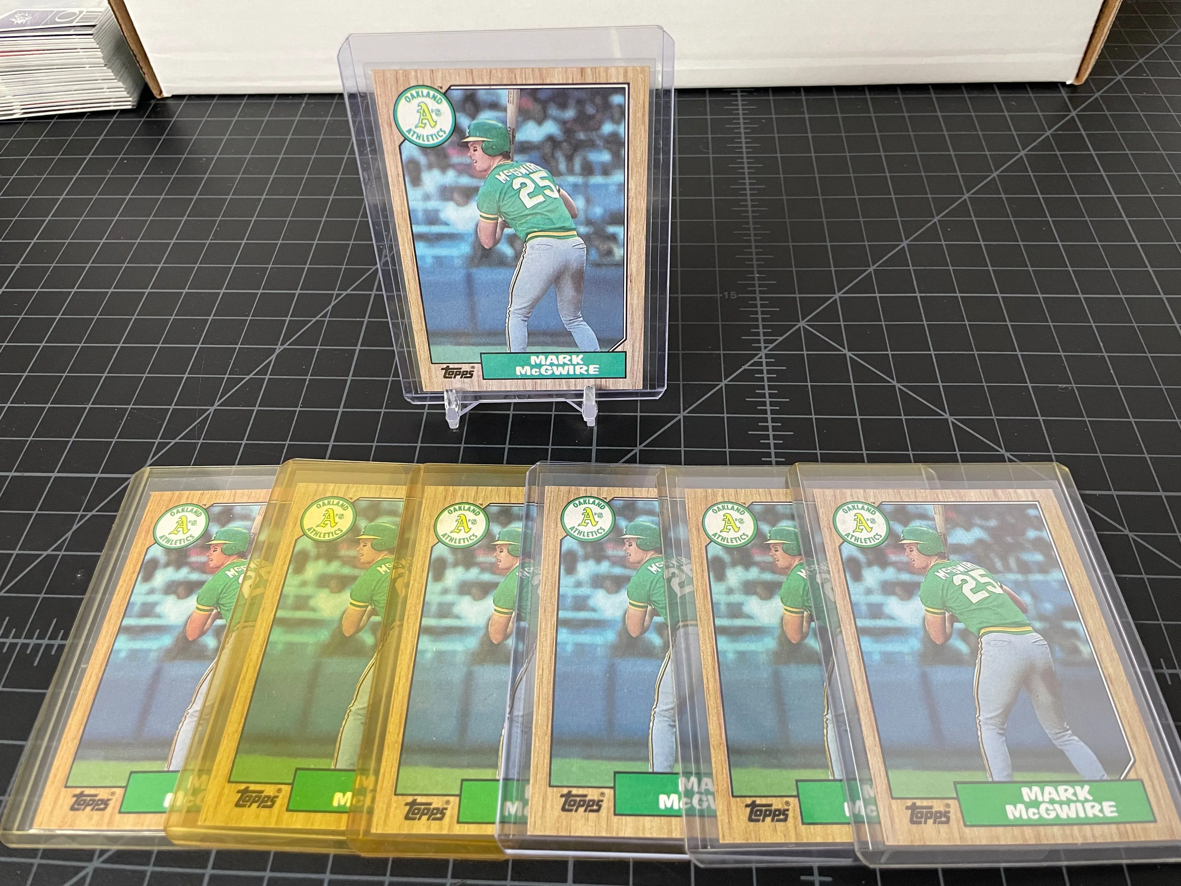 Product image for Mark McGwire 1987 Topps RC Lot(7)