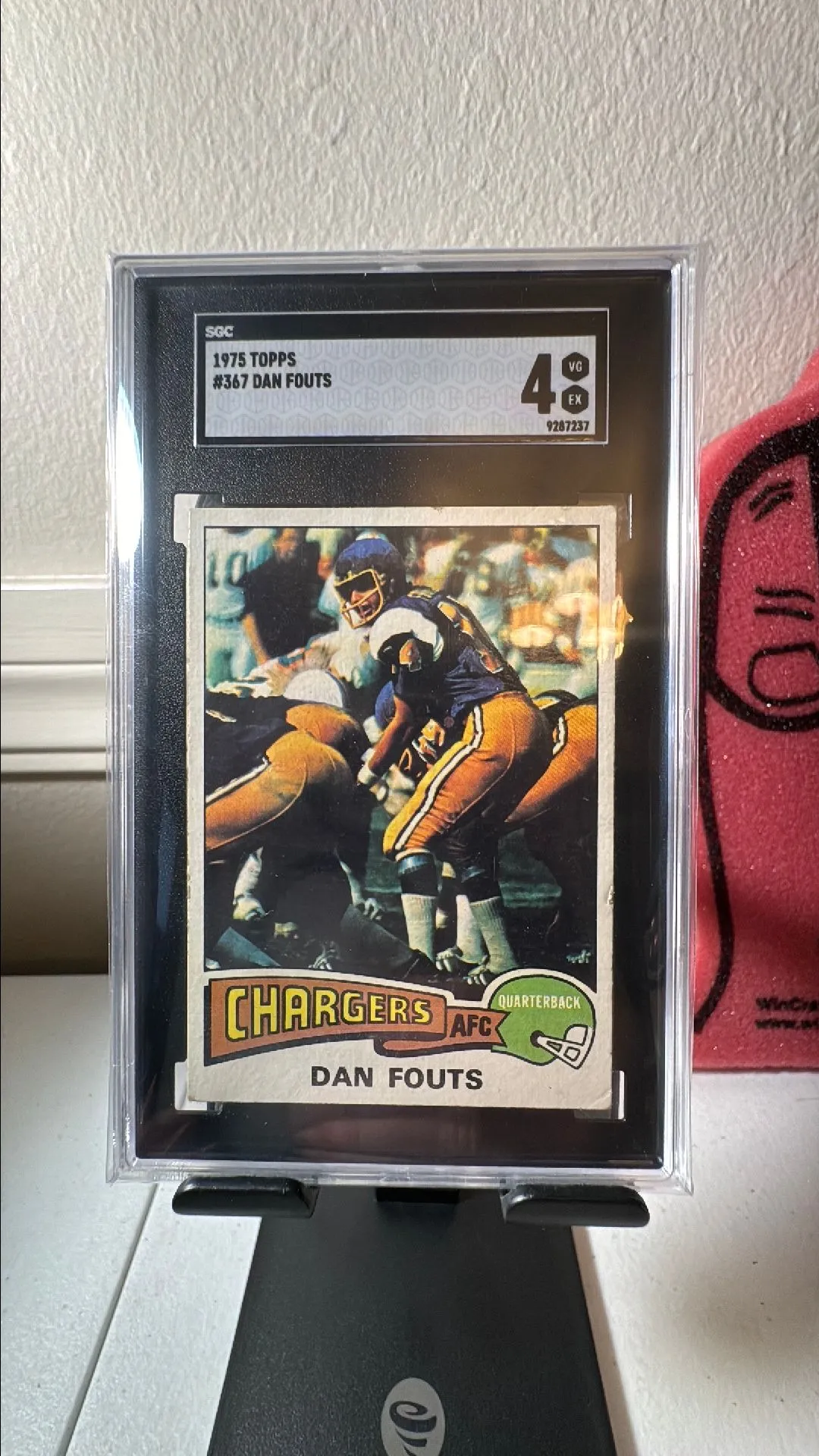 Product image for 1975 Topps Dan Fouts SGC  4