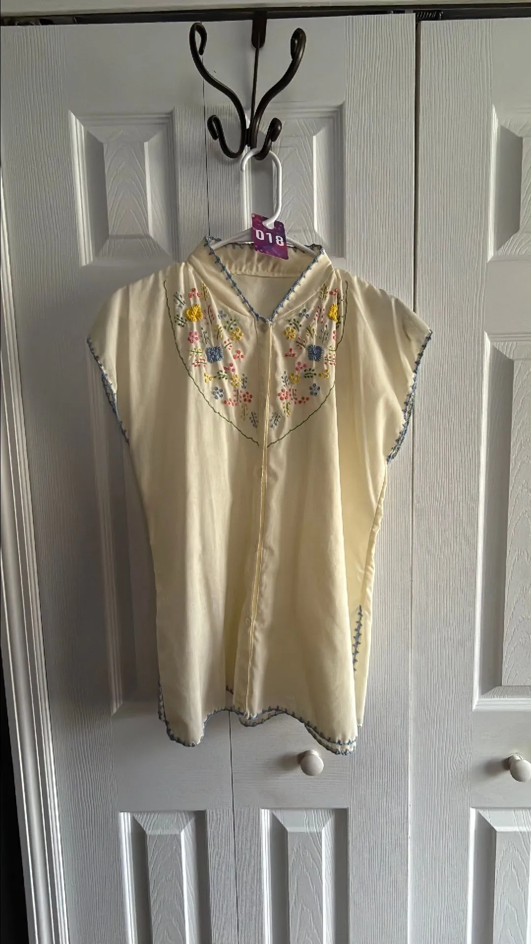 Product image for 18. Gorgeous Embroidered Vintage Blouse S