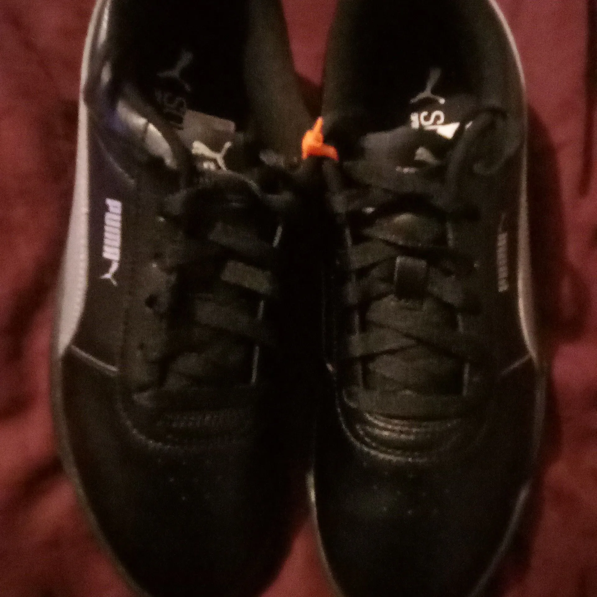 Product image for Brand New Puma black soft foam size 6 sneakers