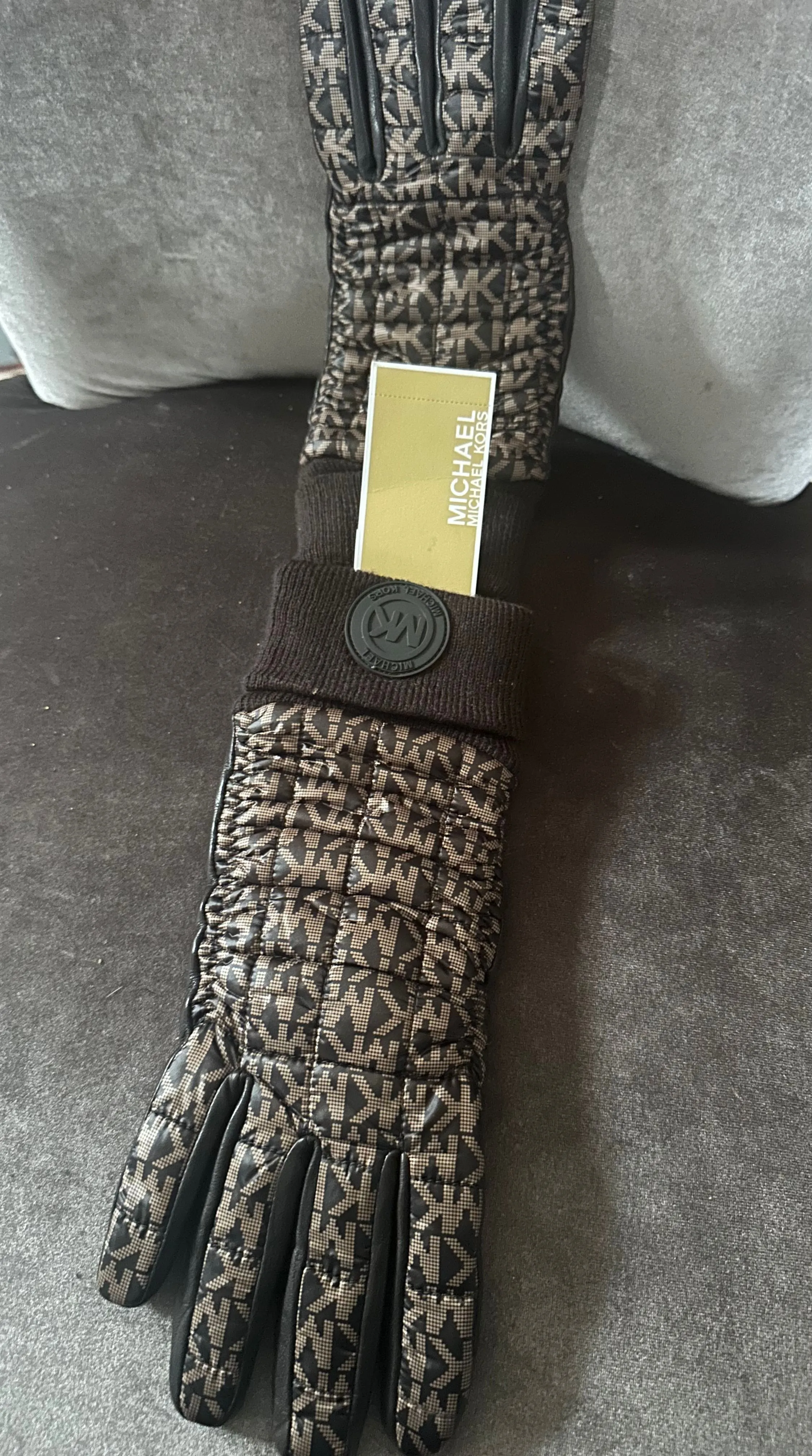 Product image for Mk nwt gloves medium $78