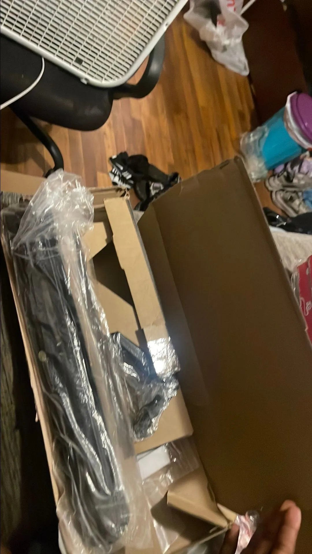 Listing Image Blurred Background