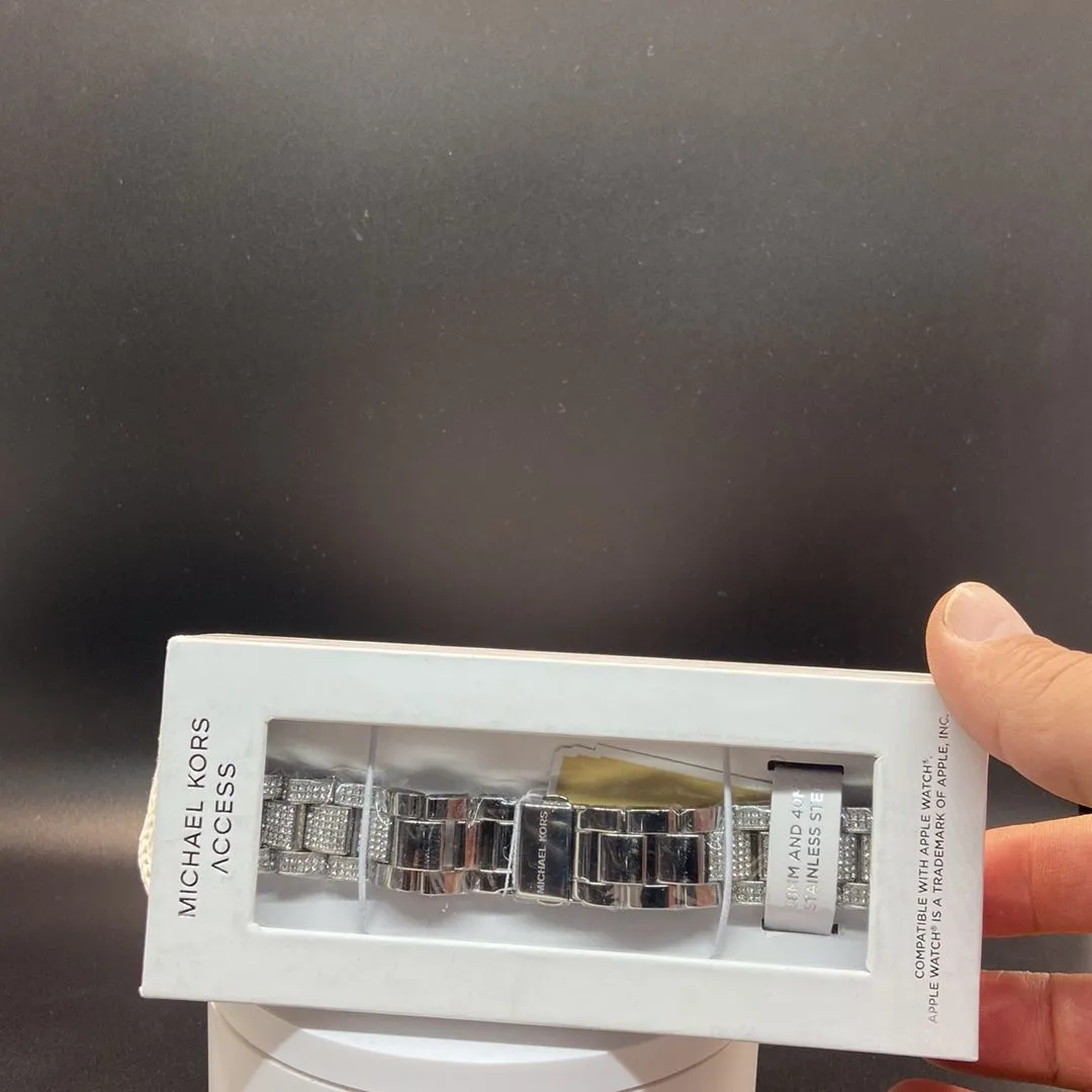 Listing Image Blurred Background