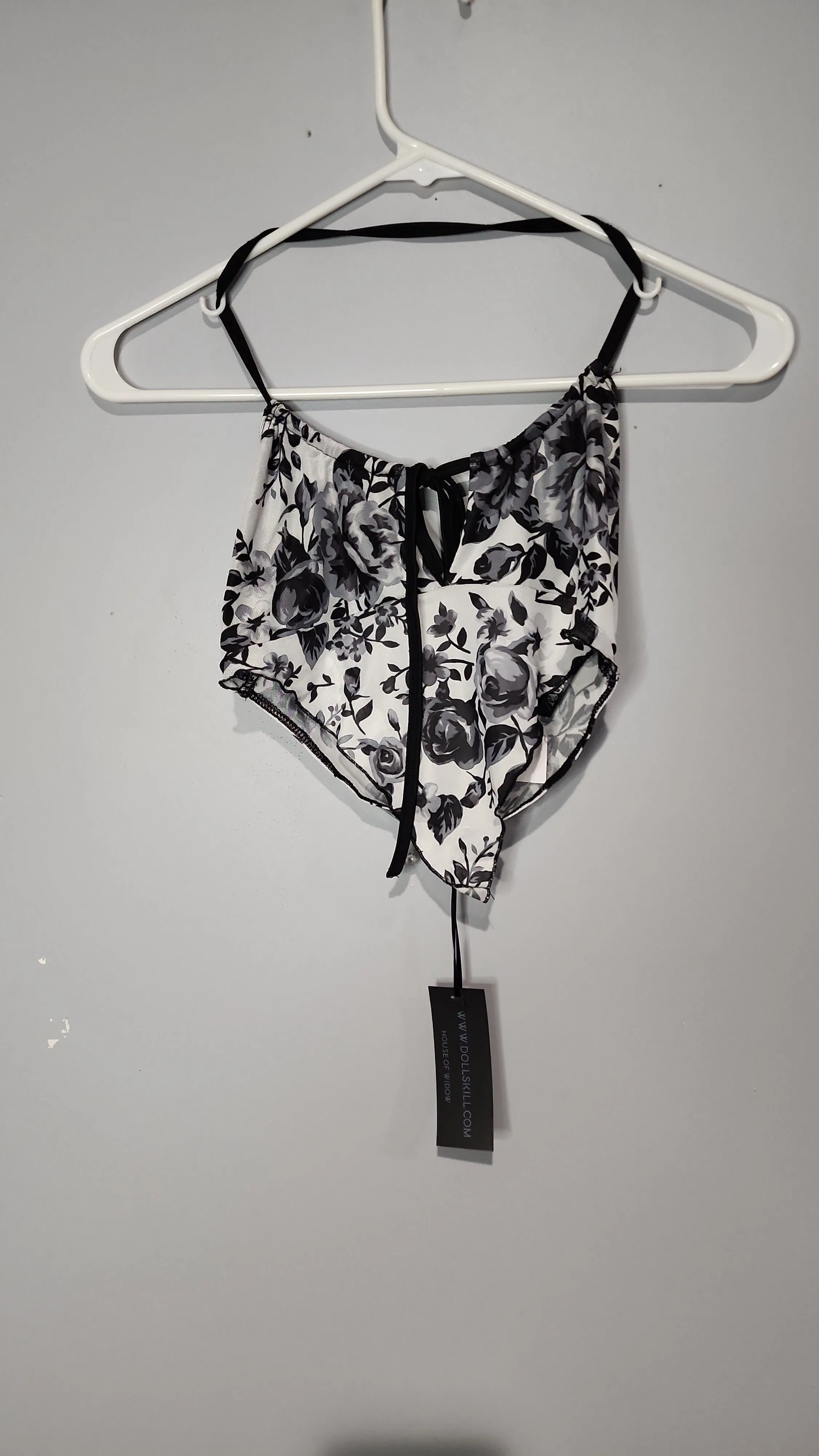 Product image for widow hankerchief top