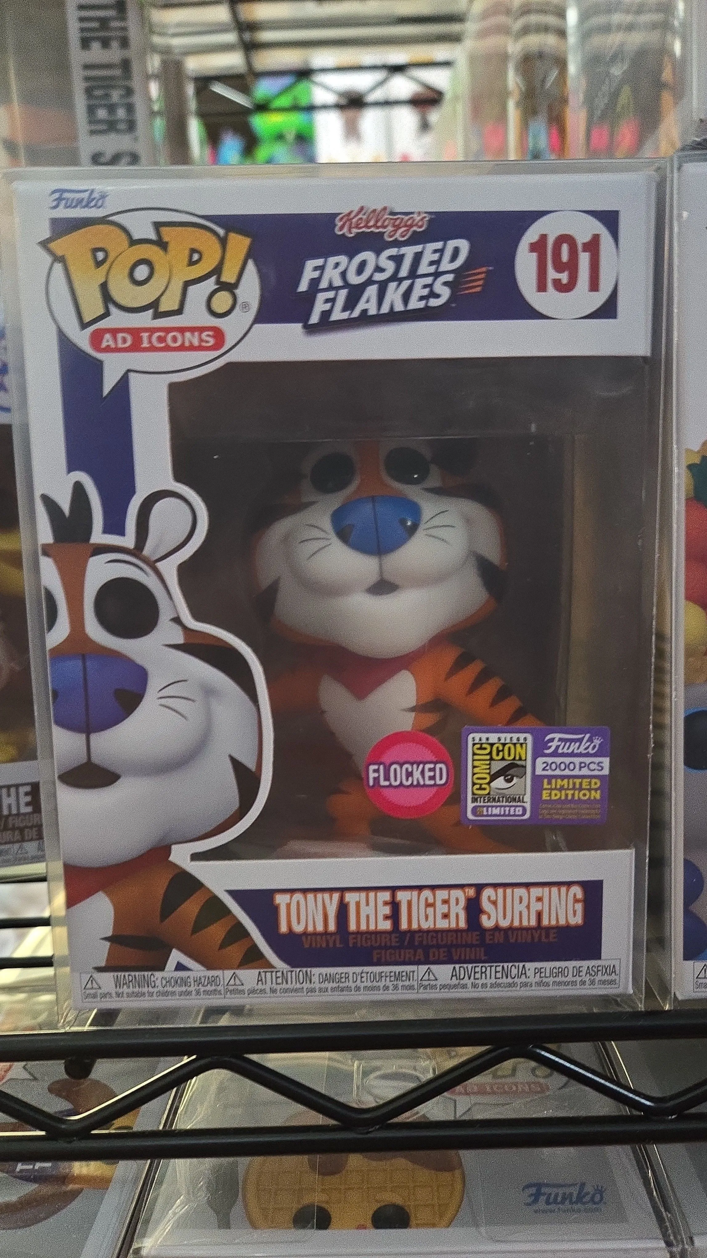 Product image for Tony the tiger surfing (flocked) (2000pcs) (con)