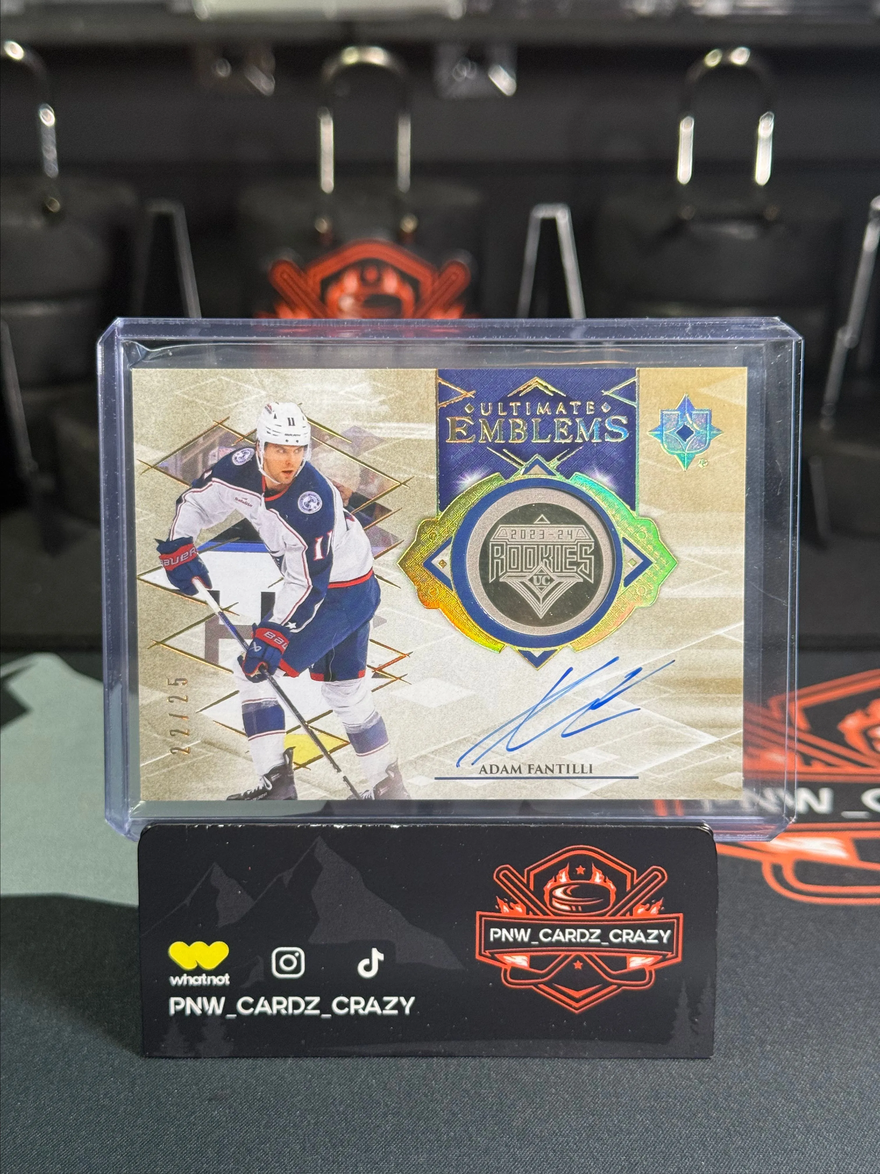 Product image for 2023-24 Upper Deck Ultimate Collection Emblems Auto Rookies Adam Fantilli Rookie #22/25