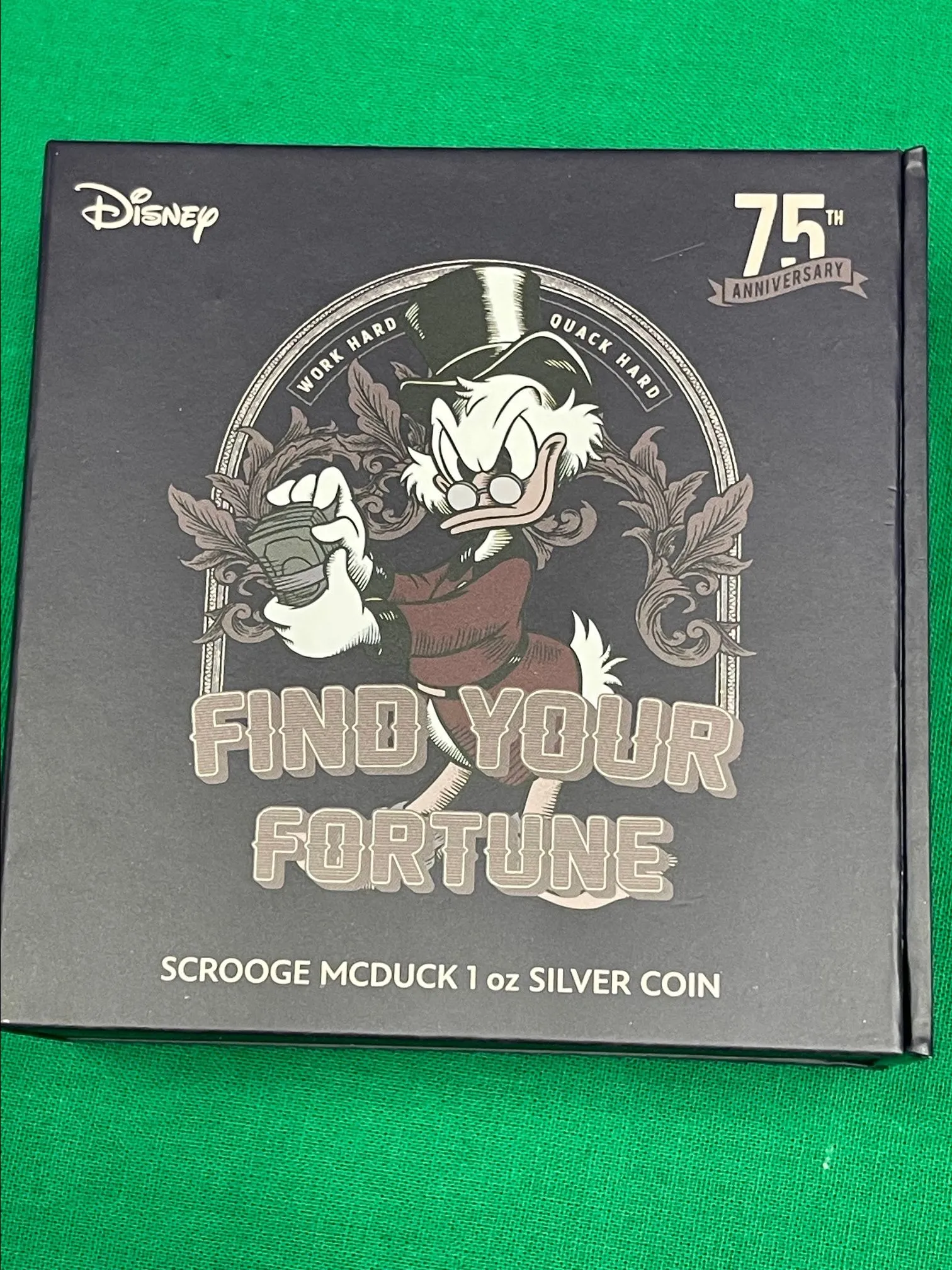 Product image for 1 oz Silver Scrooge McDuck .999 Niue Coin