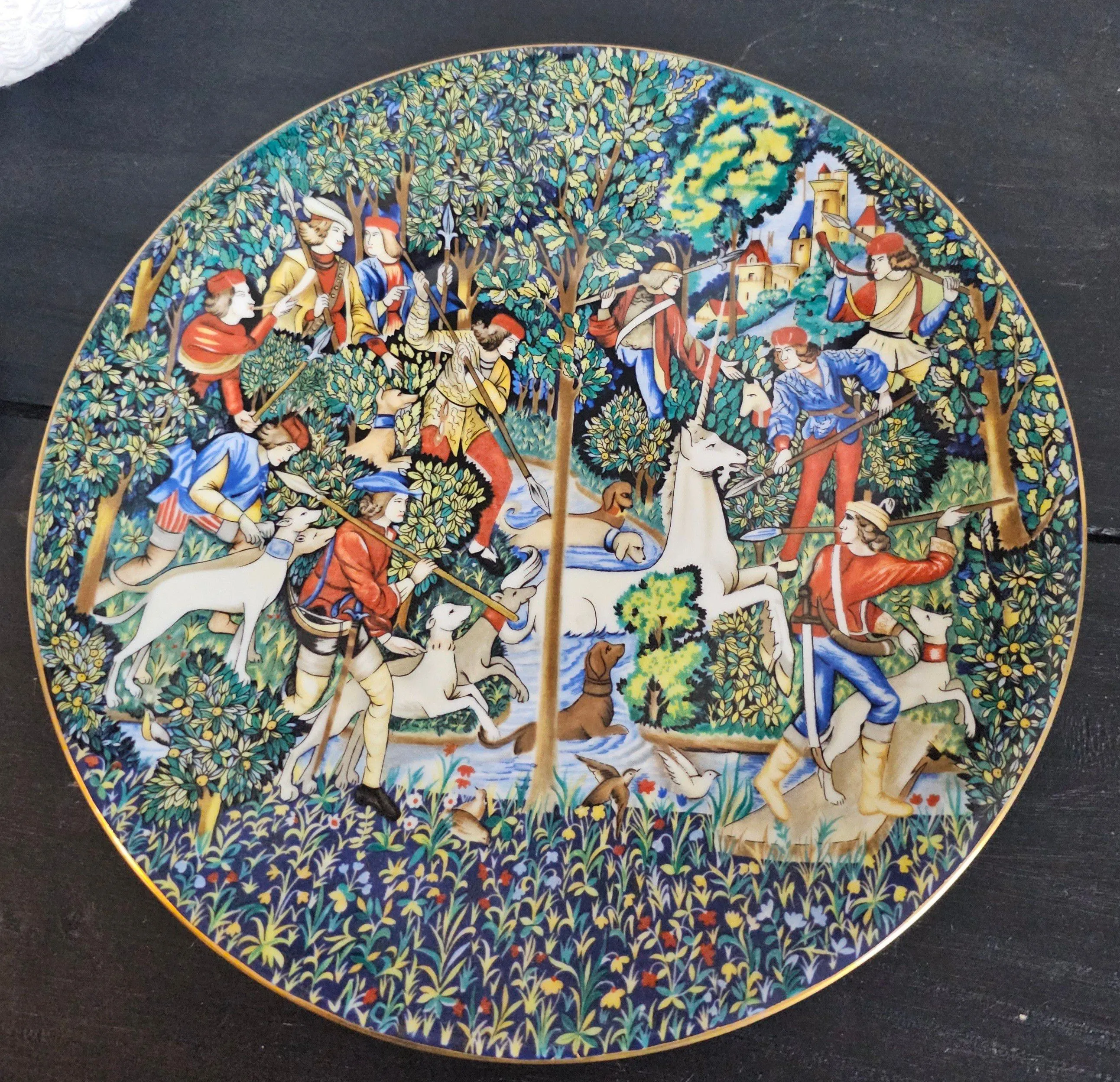 Product image for La Chasse á La Licorne Limoge France 1974 collectors plate. Scottish Tapestries inspired
