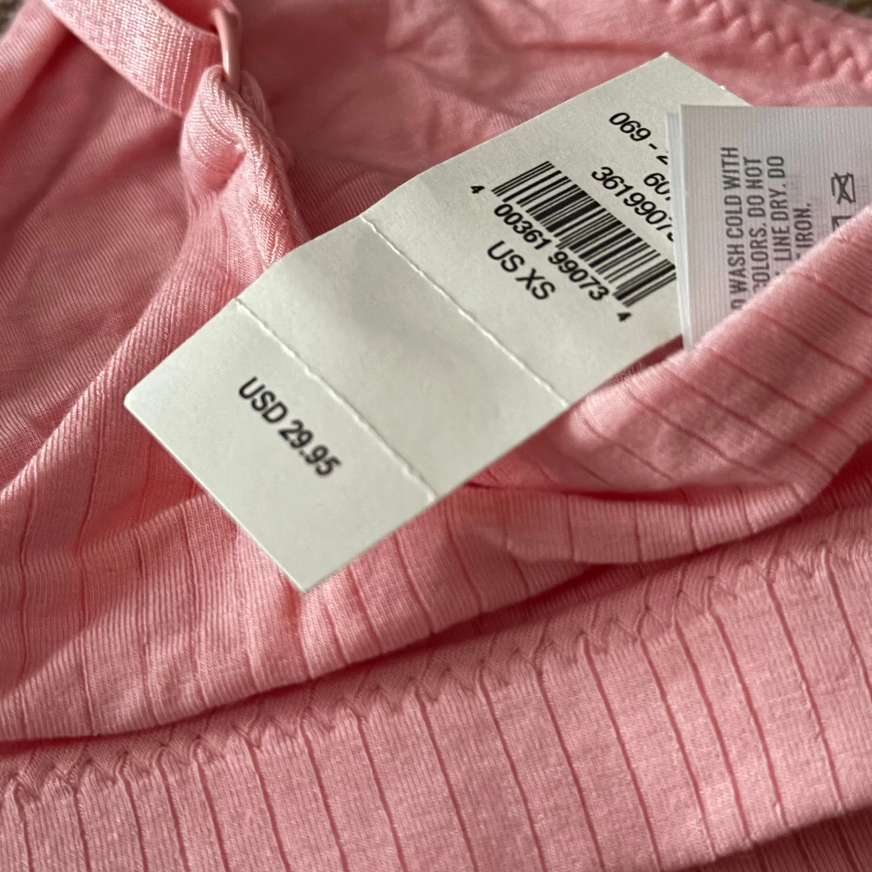 Listing Image Blurred Background