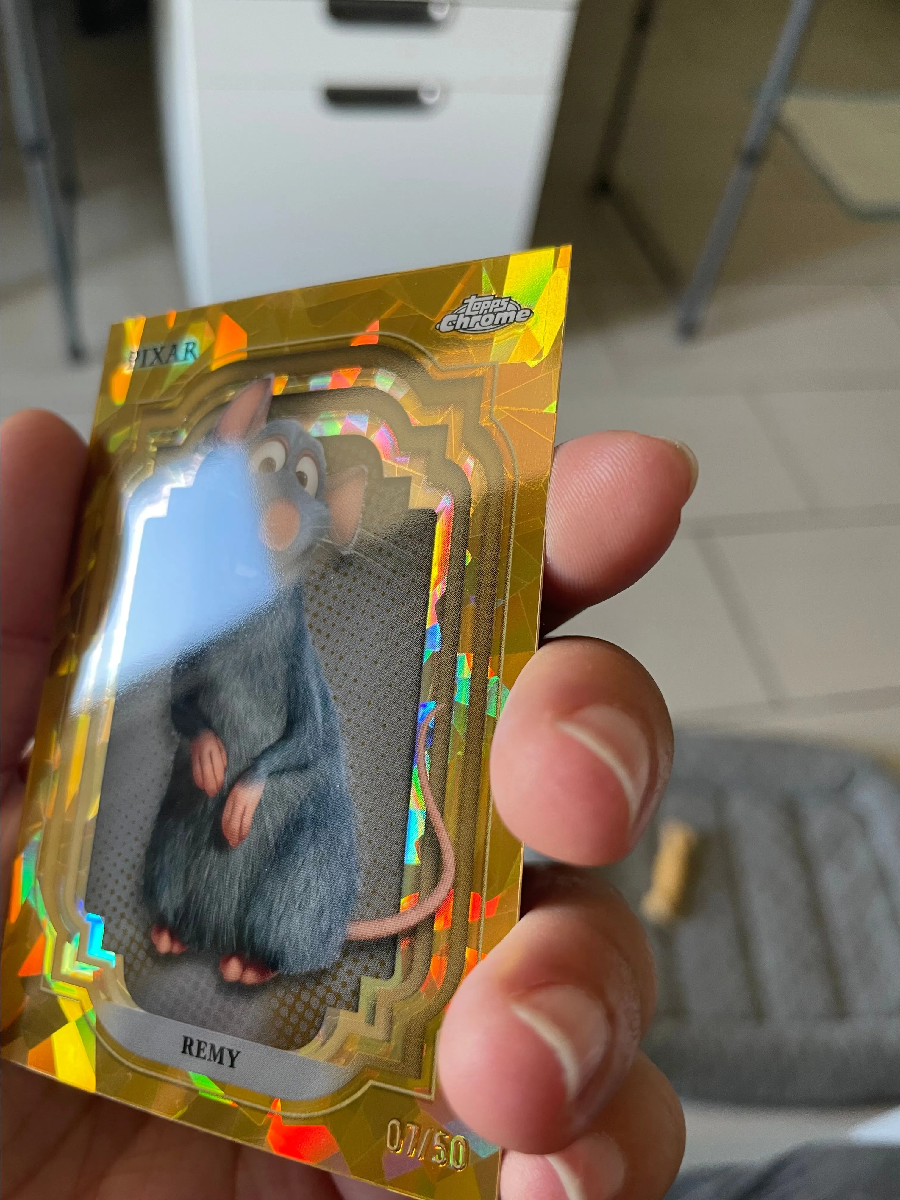 Listing Image Blurred Background