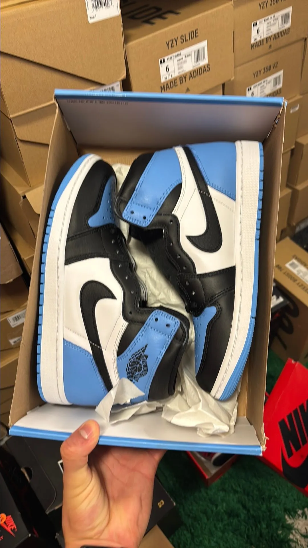 Product image for Jordan retro 1 high Unc toe size 9
