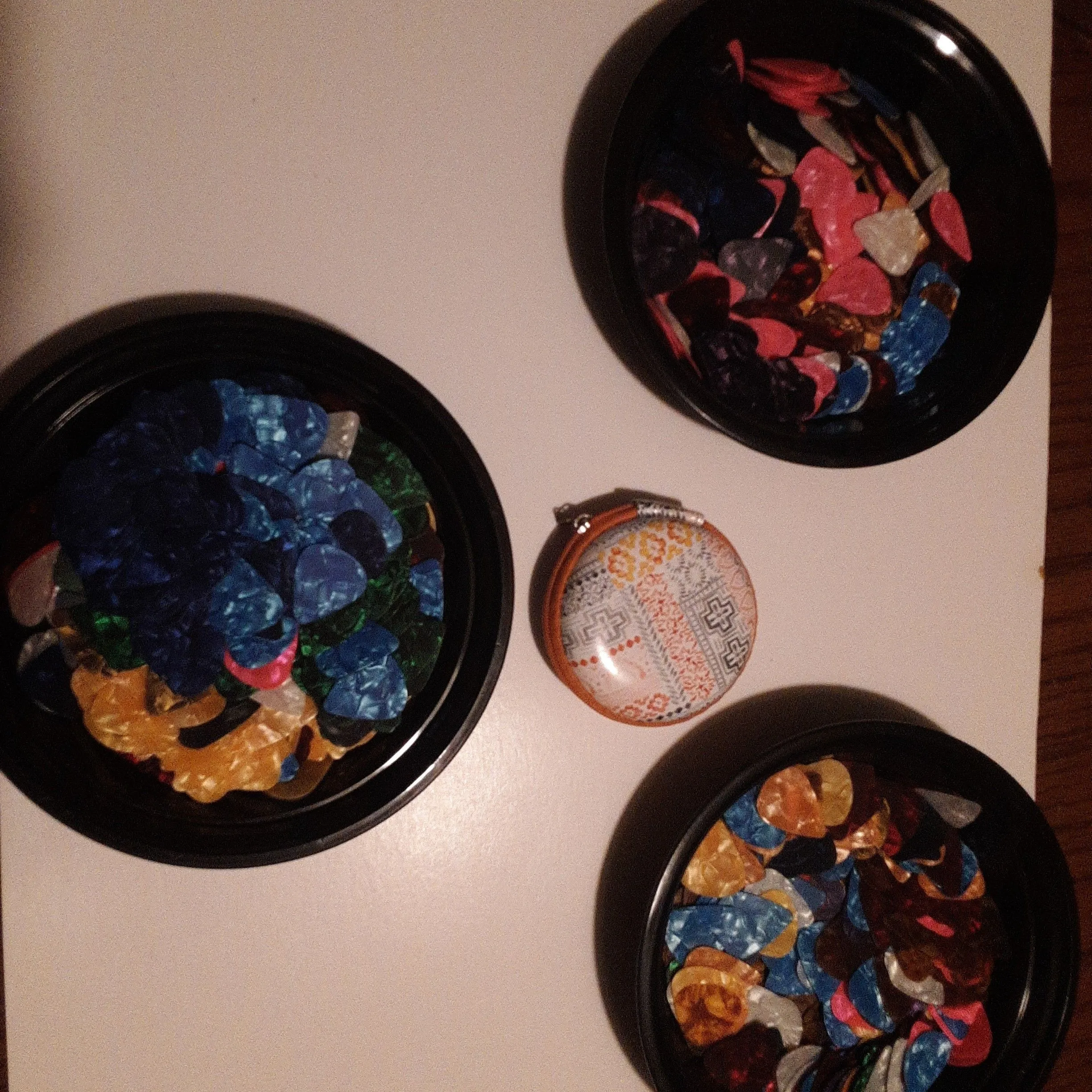 Product image for (20) picks with zipper storage container