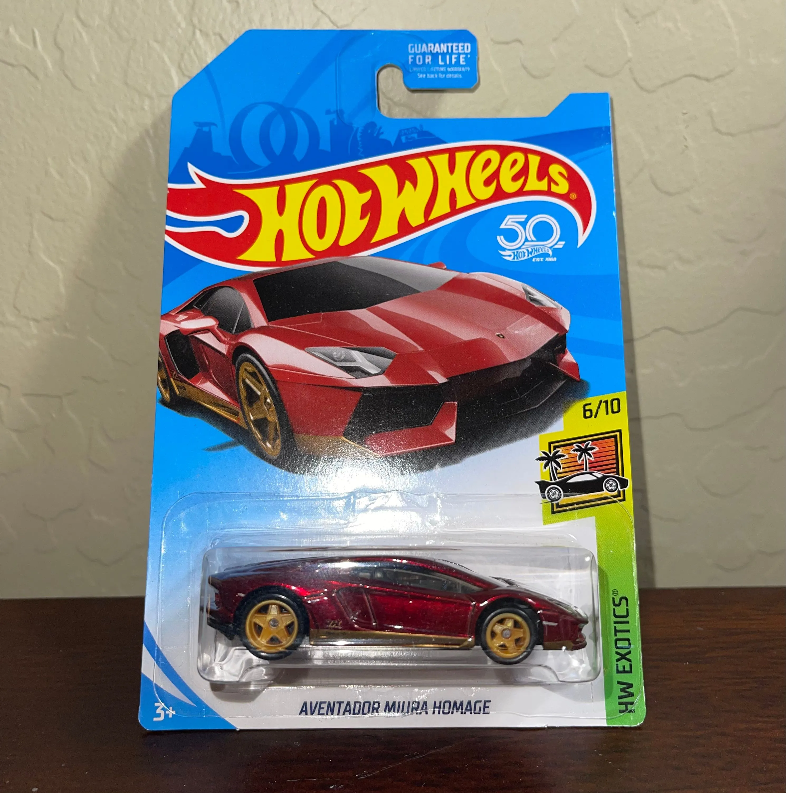 Product image for hot wheels super treasure hunt aventador miura Homage In