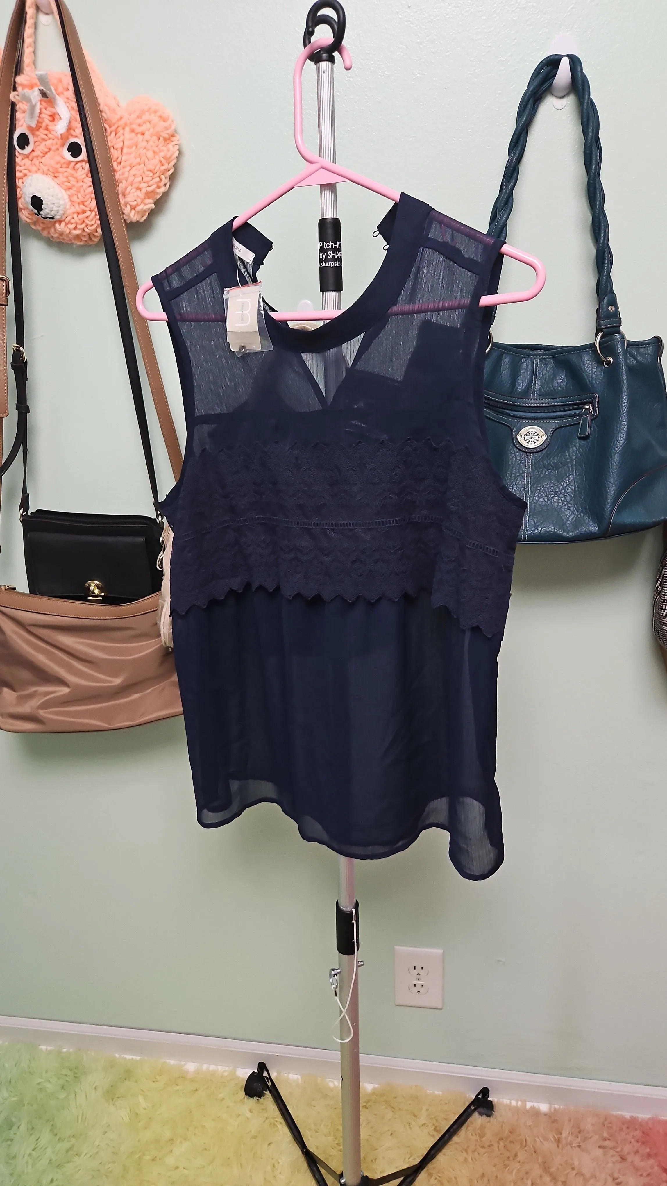 Product image for Maurices top sz XL 