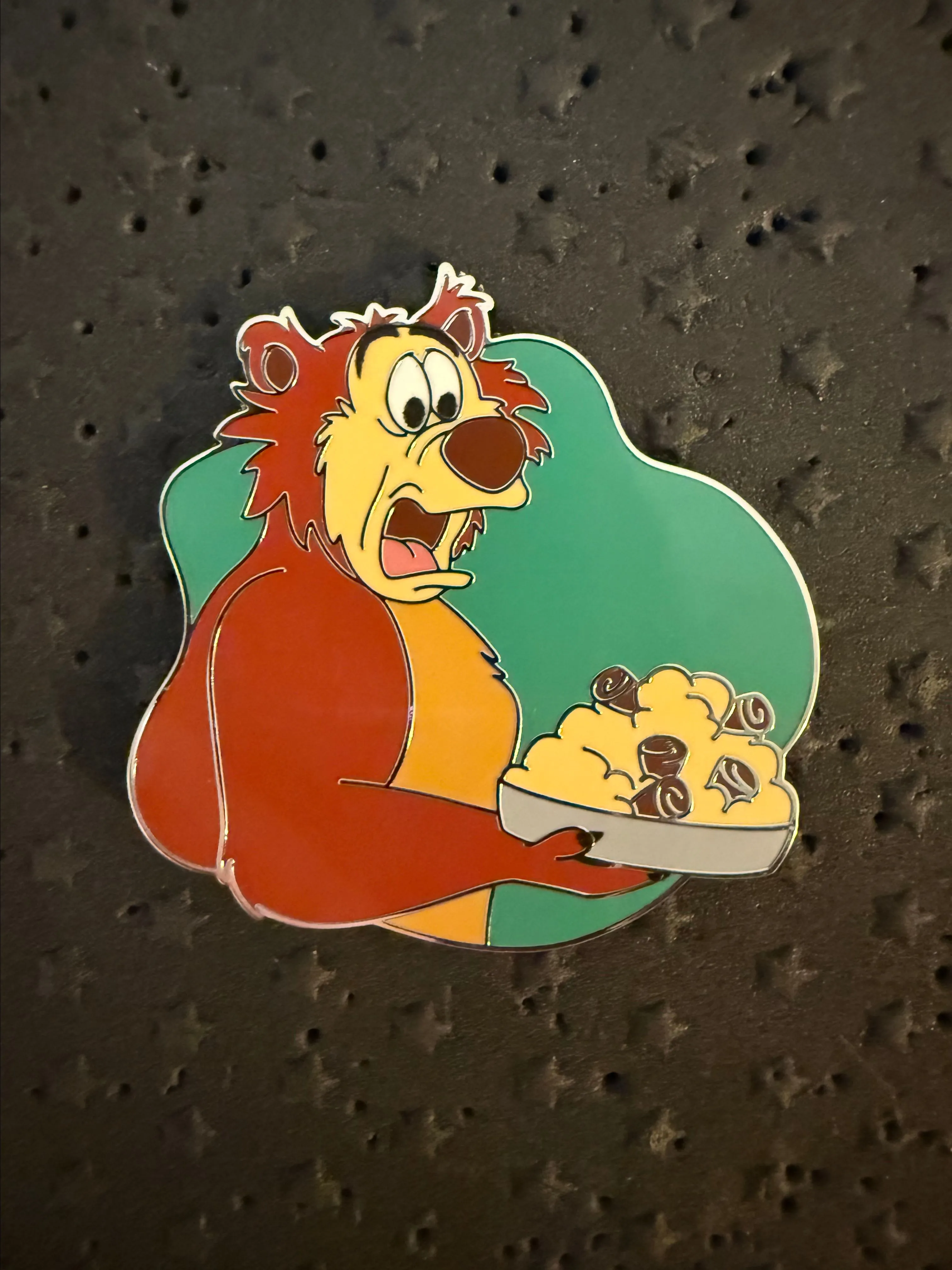 Product image for Humphry Bear Chef Pin (K1)