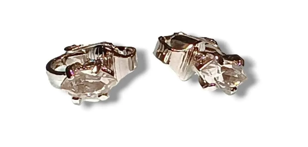 Product image for Vintage Marquise rhinestone petite clip 1/2" L earrings.