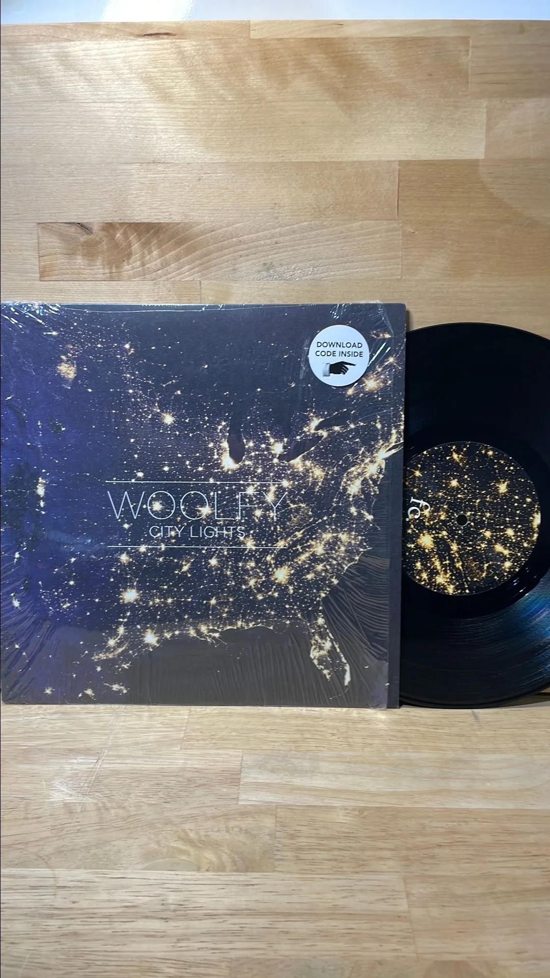 Product image for Woolfy-City Lights/17 10"