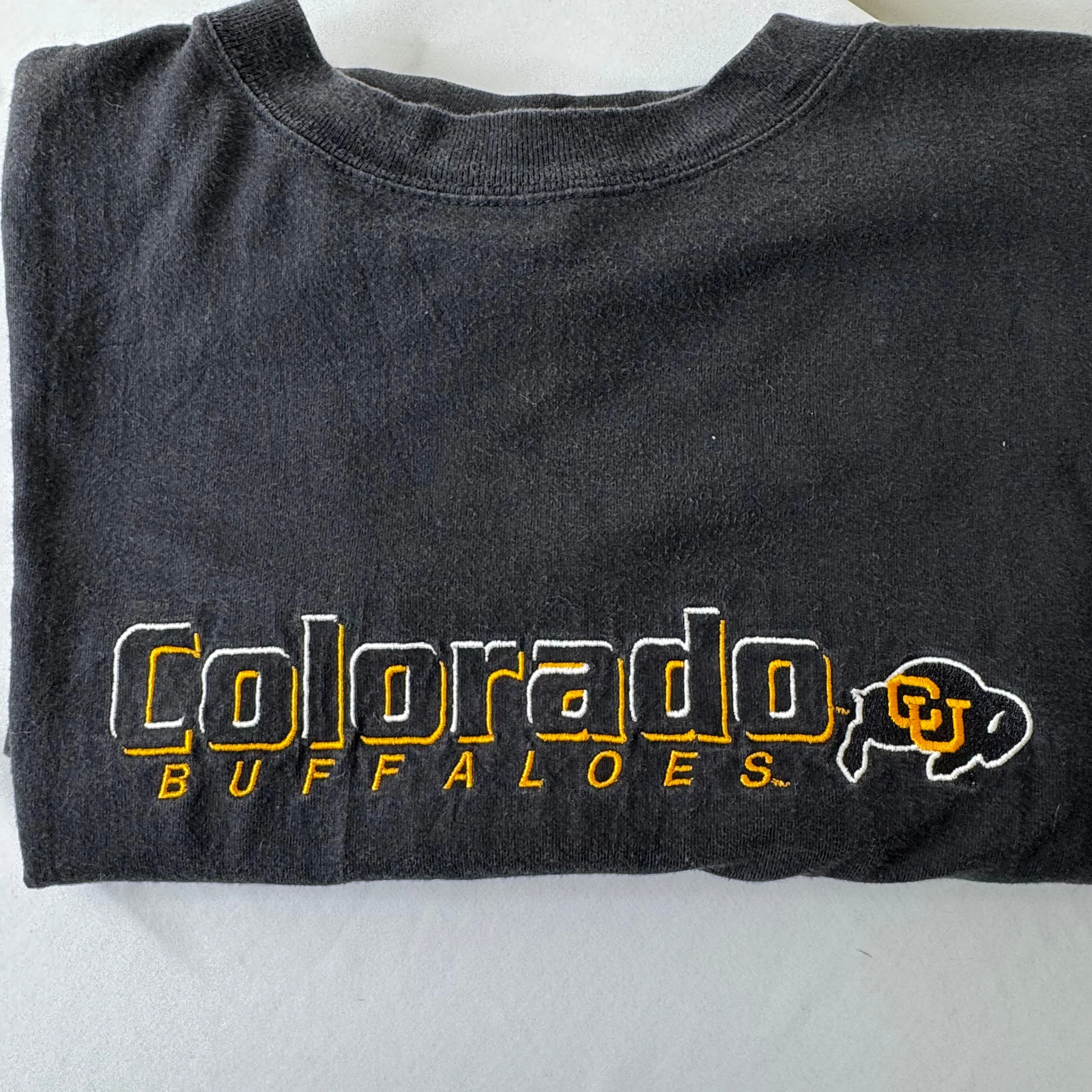 Product image for Colorado buffaloes Xl T-shirt Embroidered Vintage Varsity Classics Apparel