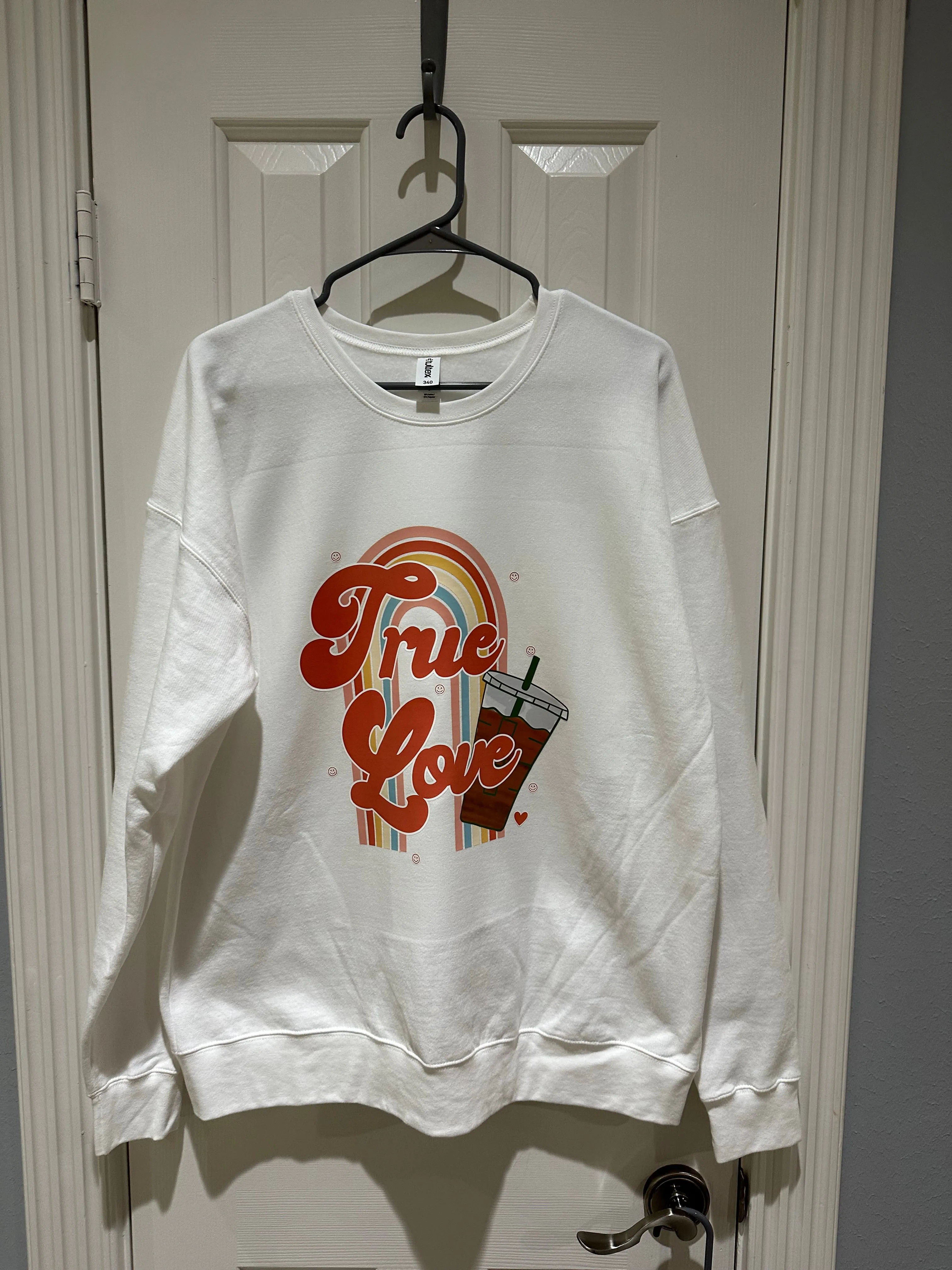 Product image for Women’s sweatshirt valentines new large