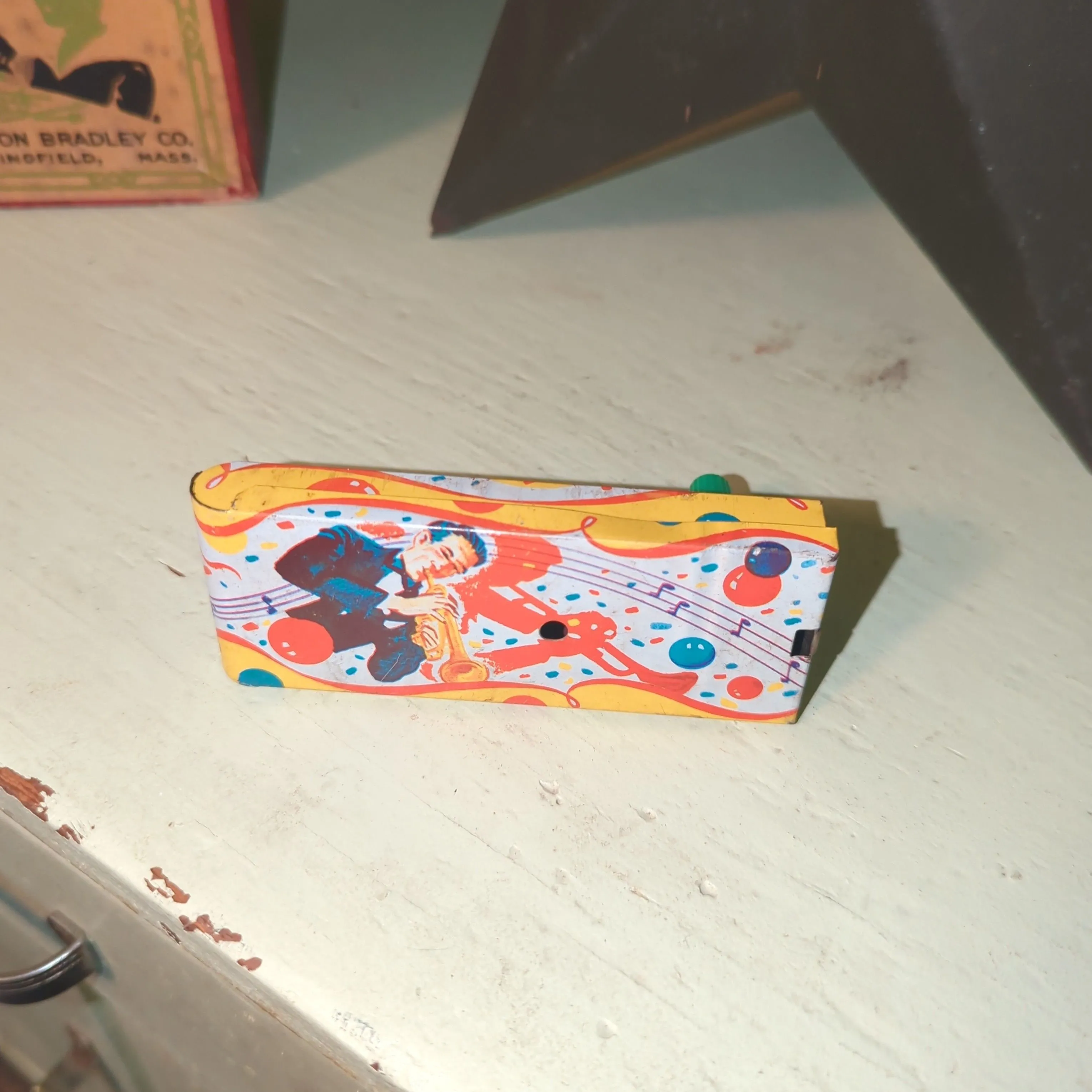 Product image for tin noisemaker 