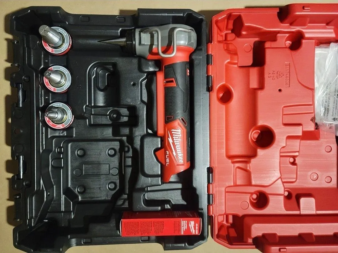 Product image for Milwaukee
M12 FUEL ProPEX Expander Tool with 1/2 in. - 1 in. RAPID SEAL ProPEX Expander Heads