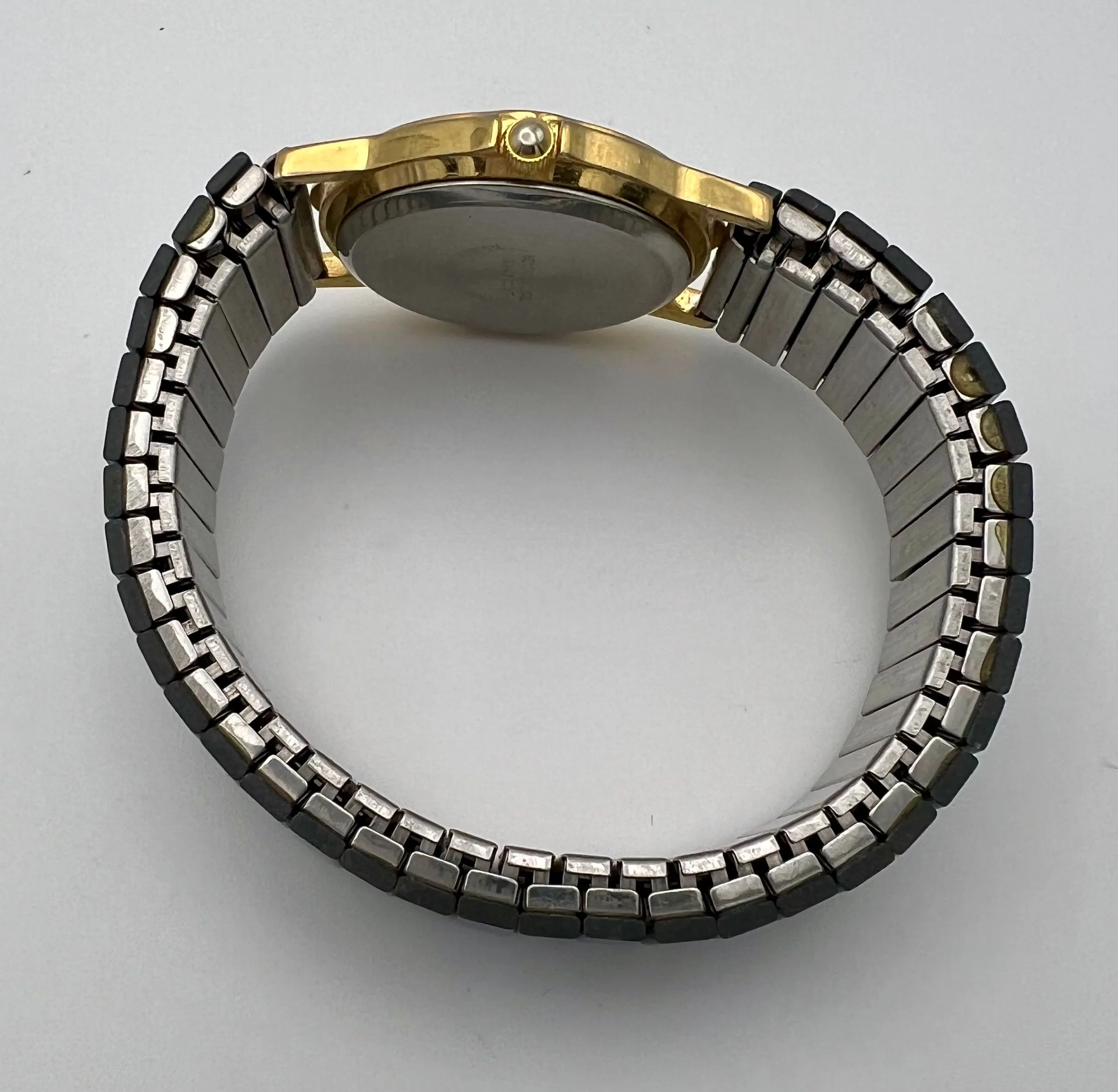 Listing Image Blurred Background