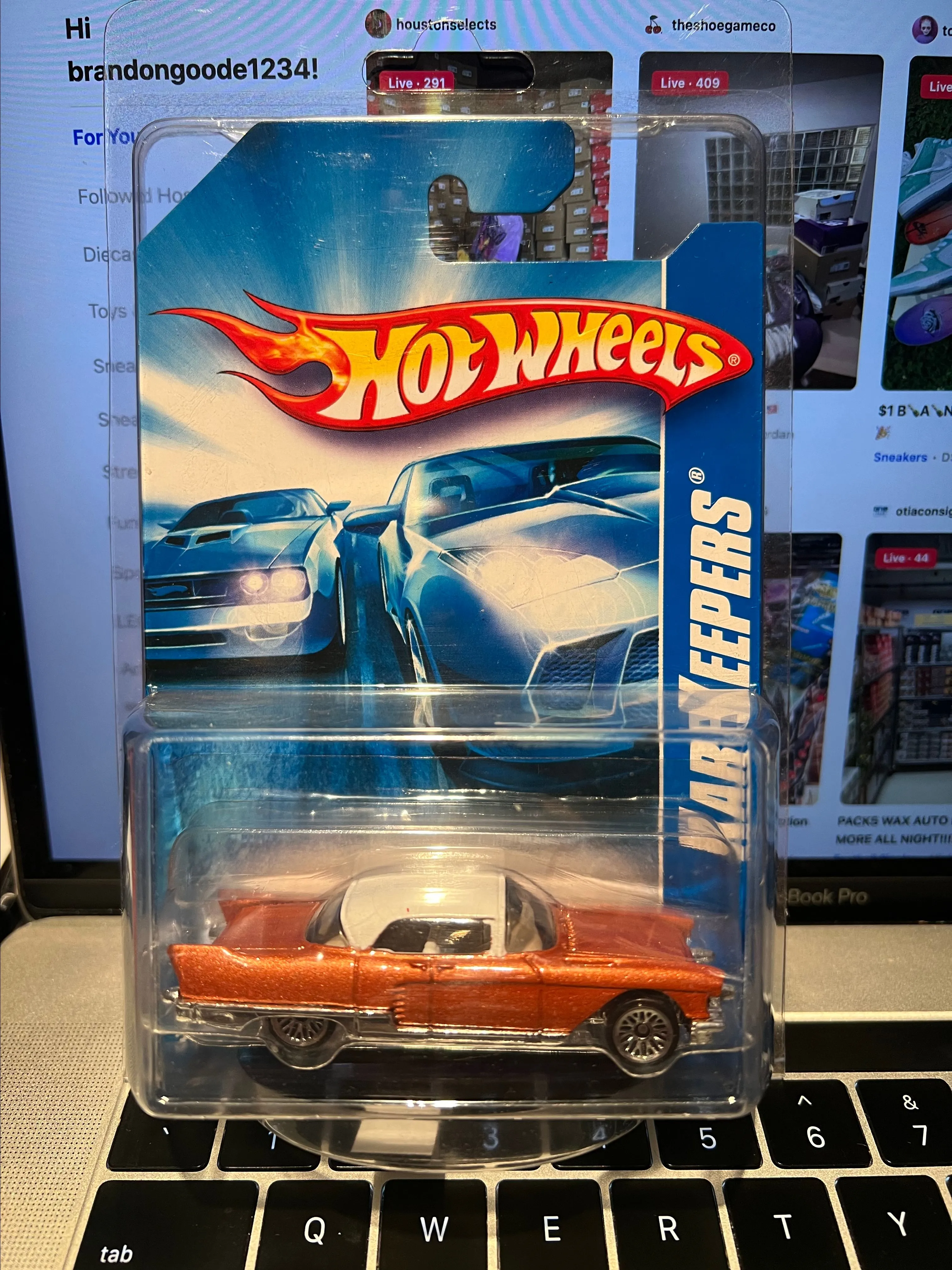Product image for Hotwheels Kar Keepers '57 Cadillac Eldorado Brougham!!